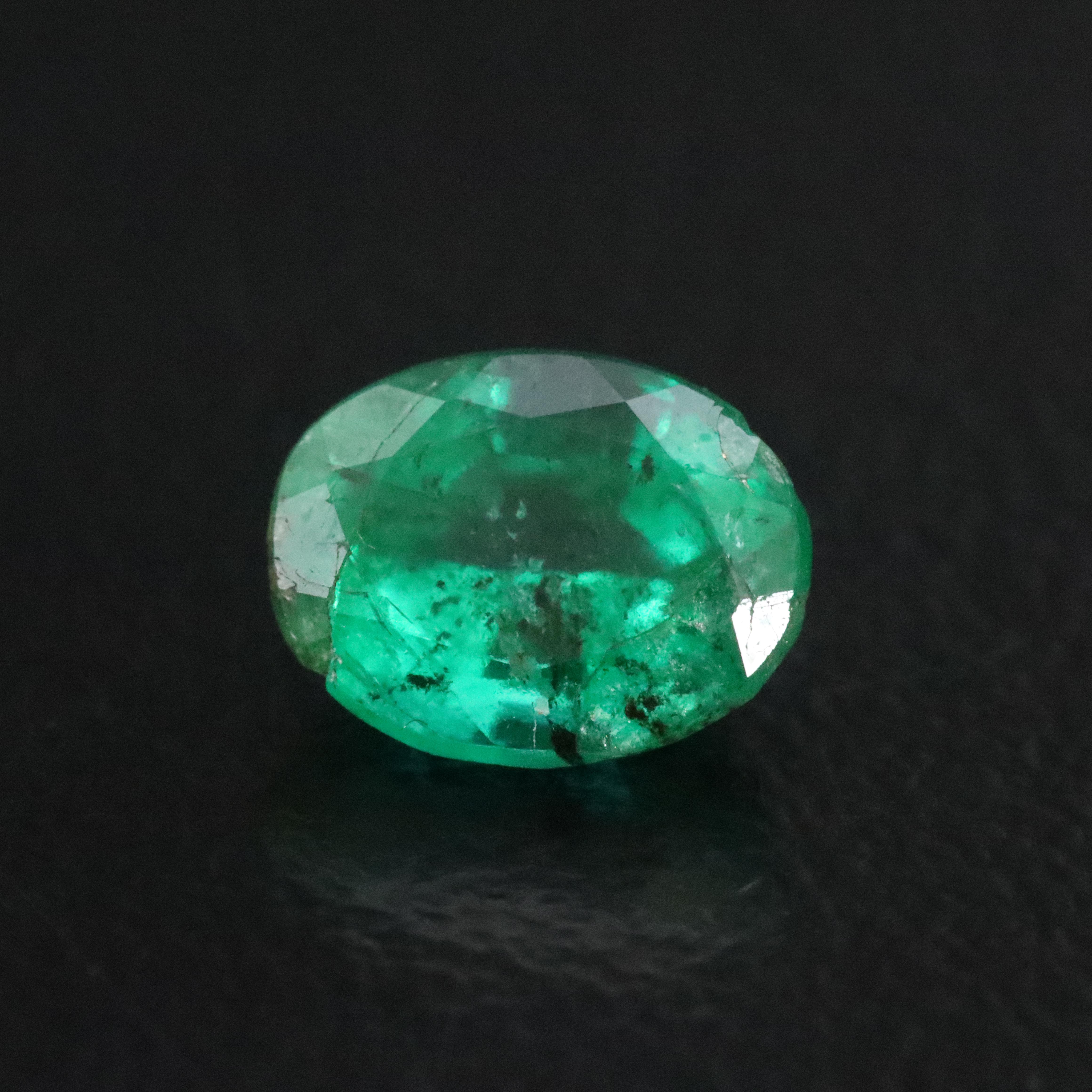 Loose 0.99 CT Emerald