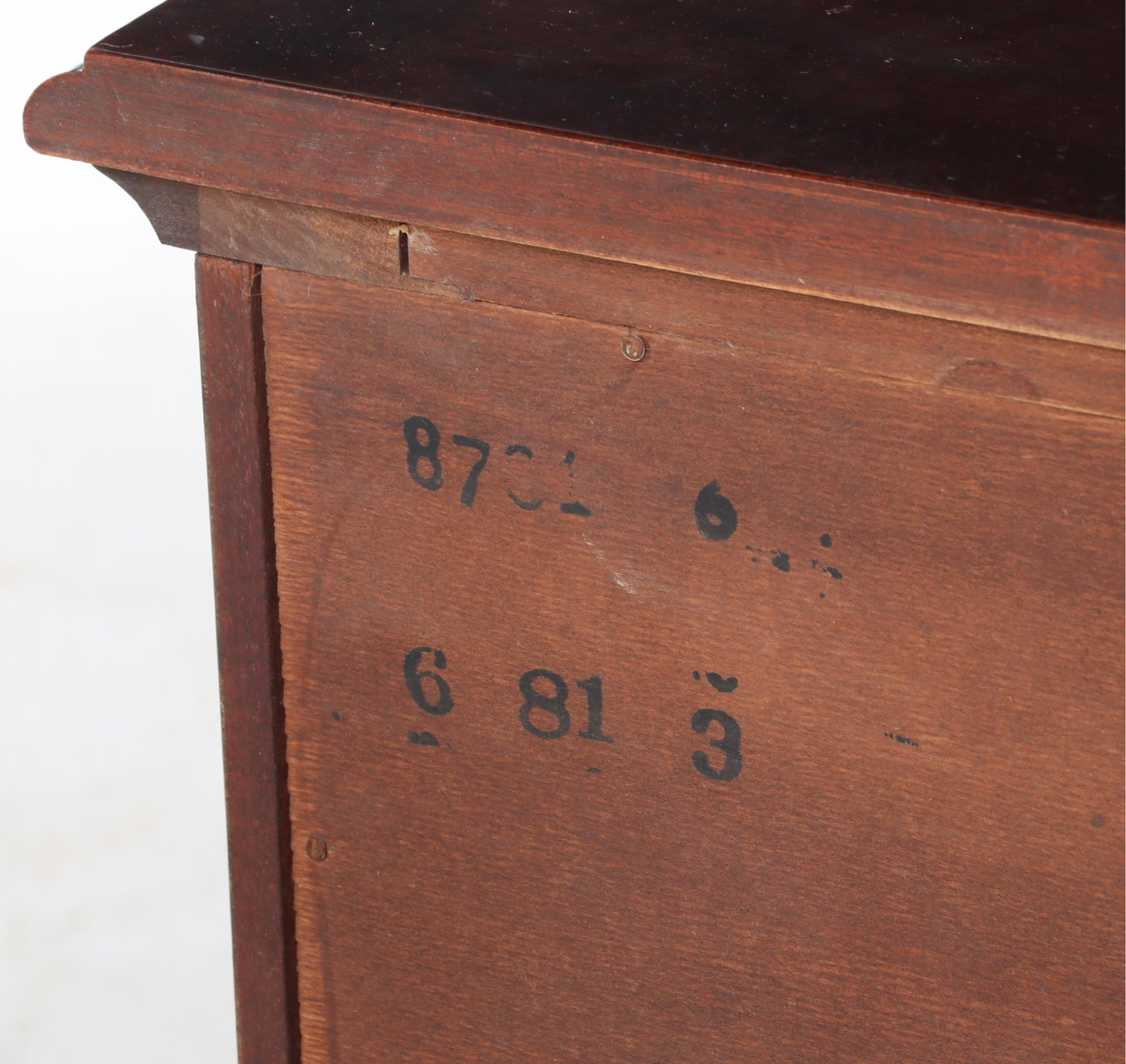 Pair of Henredon's Folio Fourteen Federal Style Block Front Bachelor's Chests