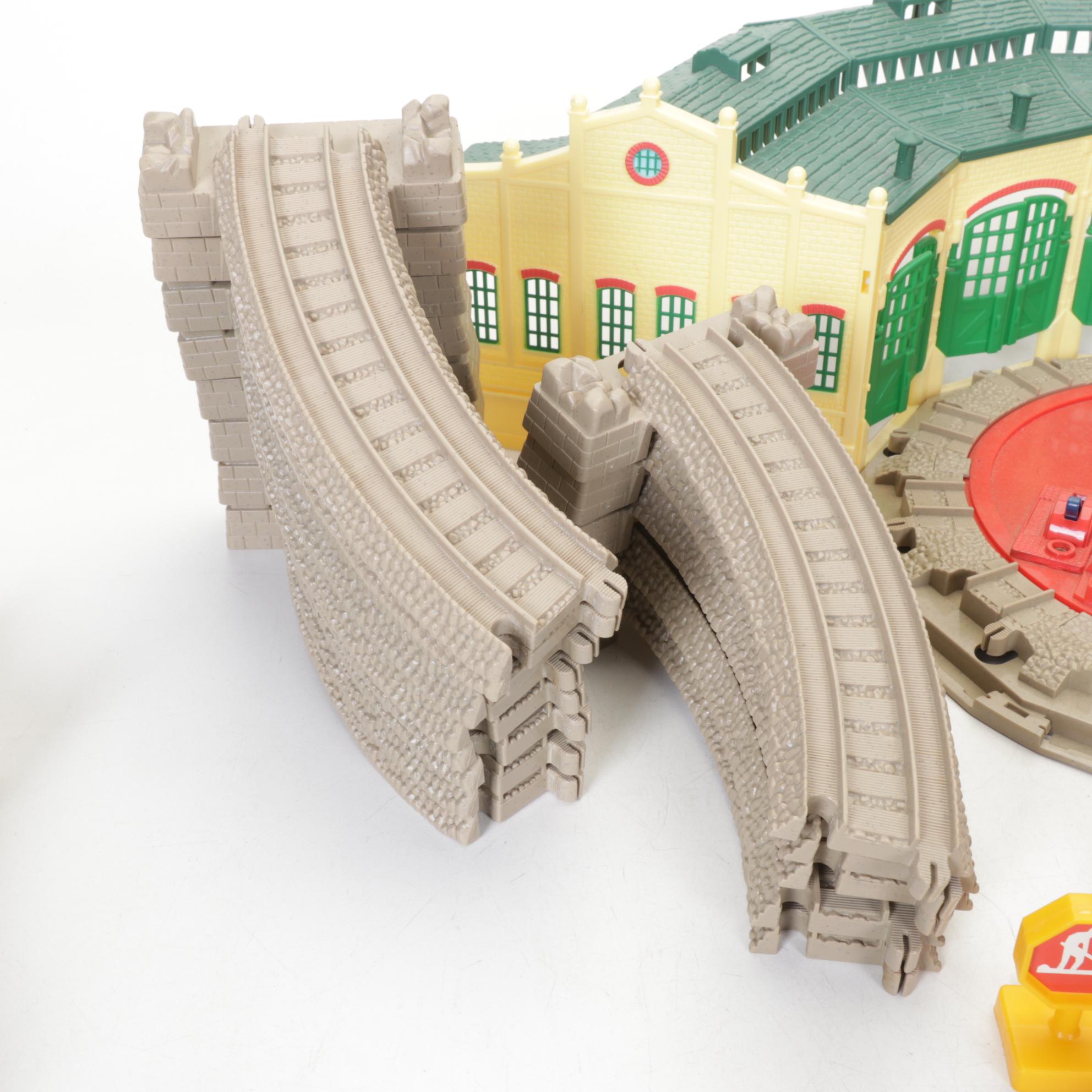 Thomas the Tank Engine Turntable & Track Set