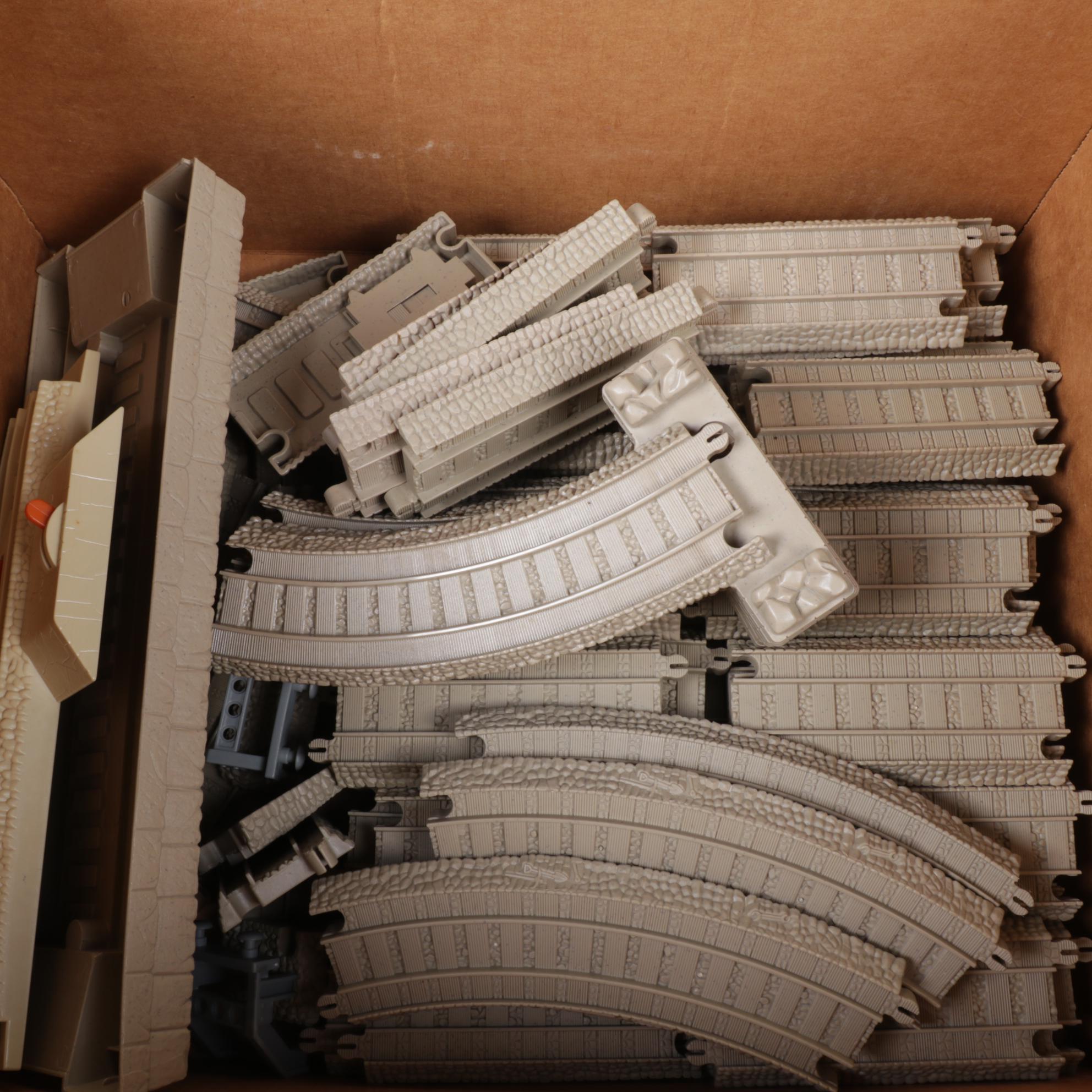 Thomas the Tank Engine Turntable & Track Set