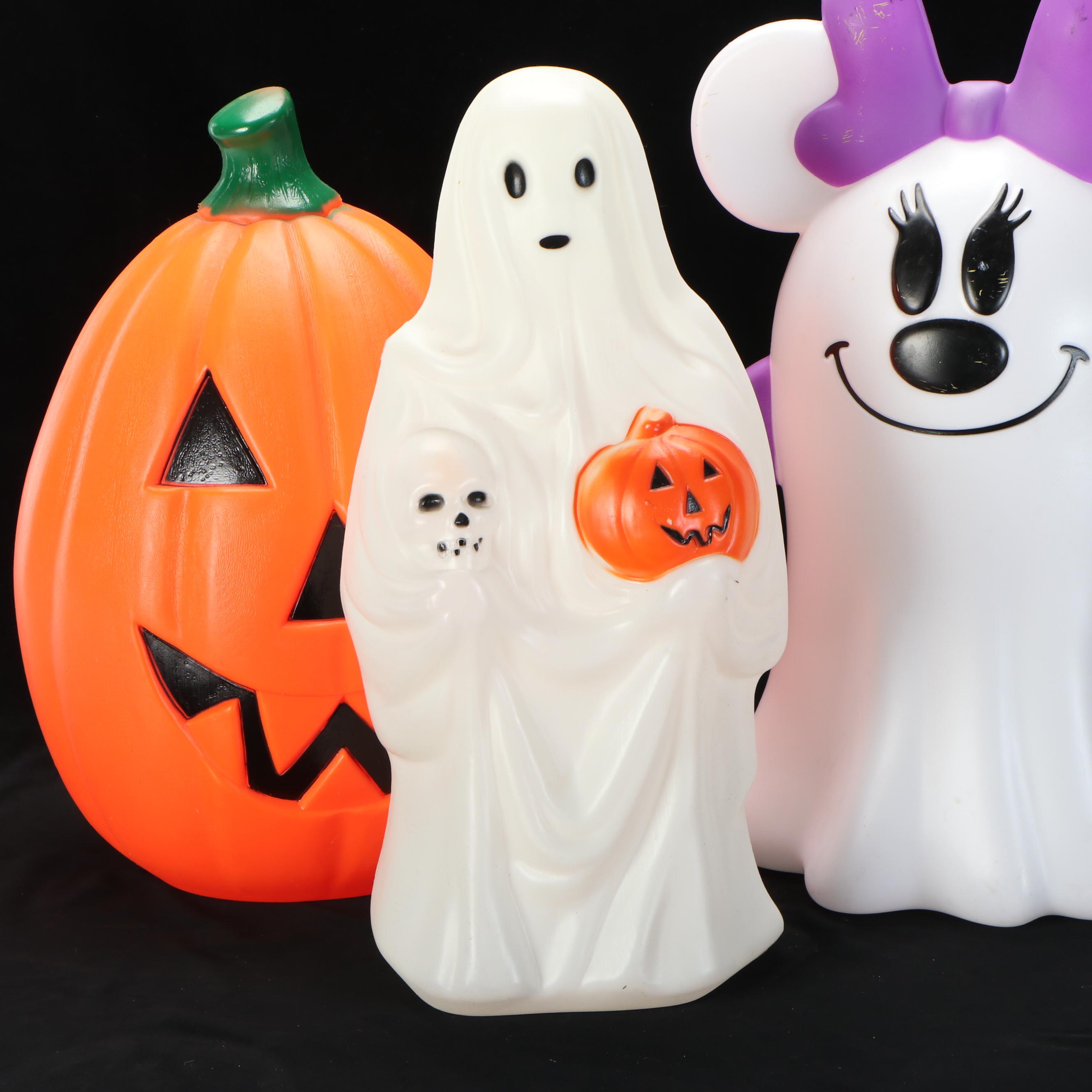 Disney Minnie Mouse Ghost, Empire and Other Halloween Yard Décor