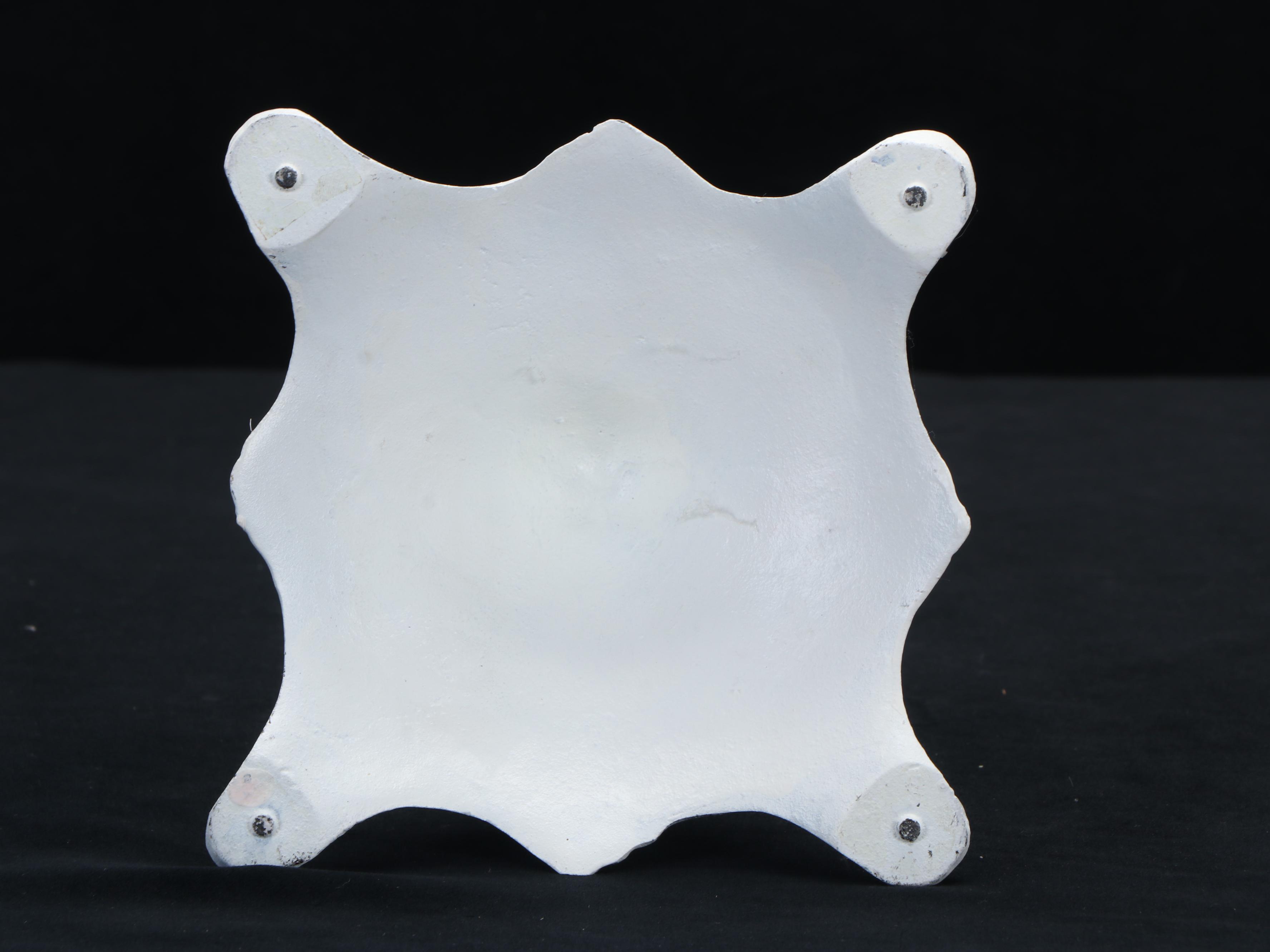 White Distressed Finished Iron Wreath Holder Stand