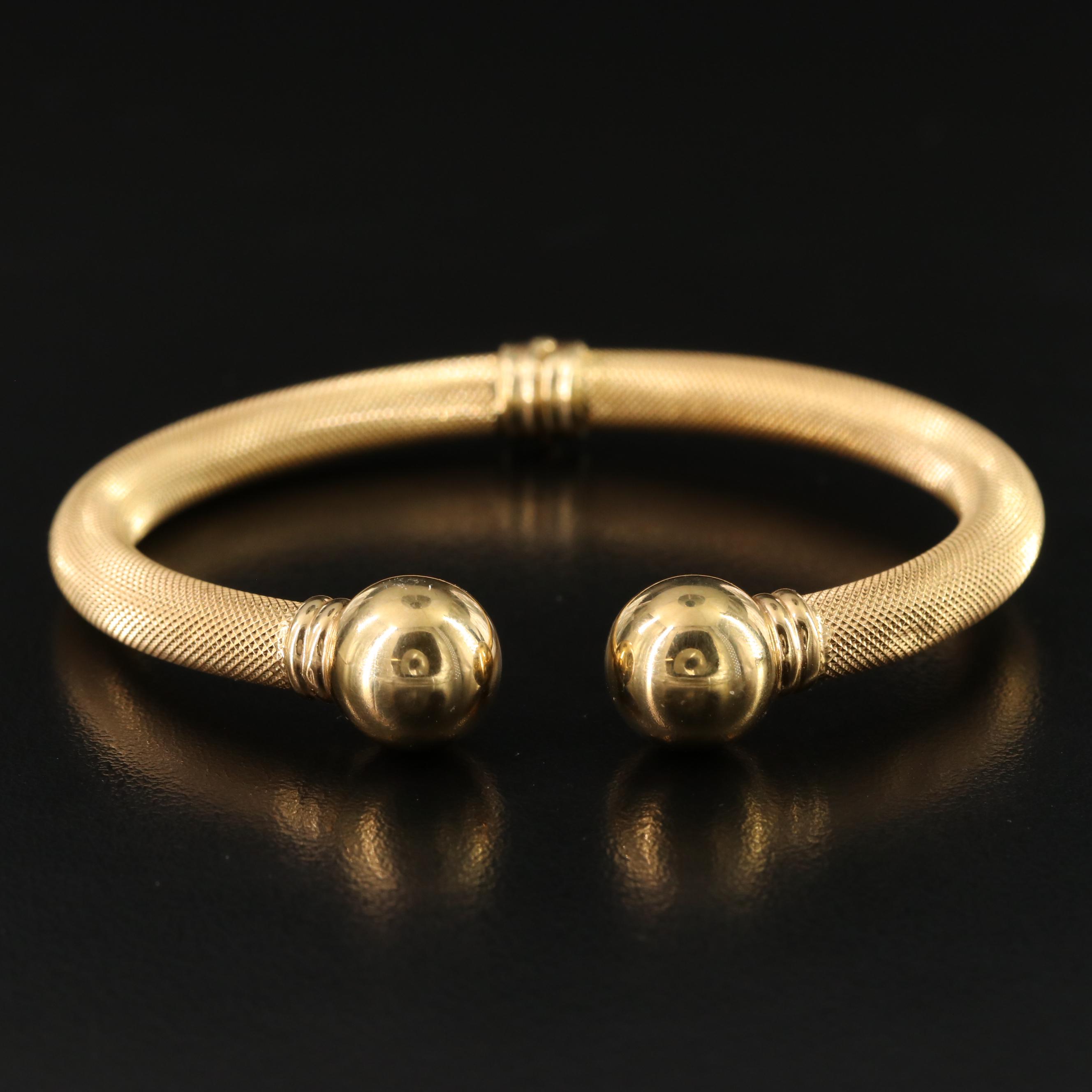 18K Hinged Cuff with Knurled Finish