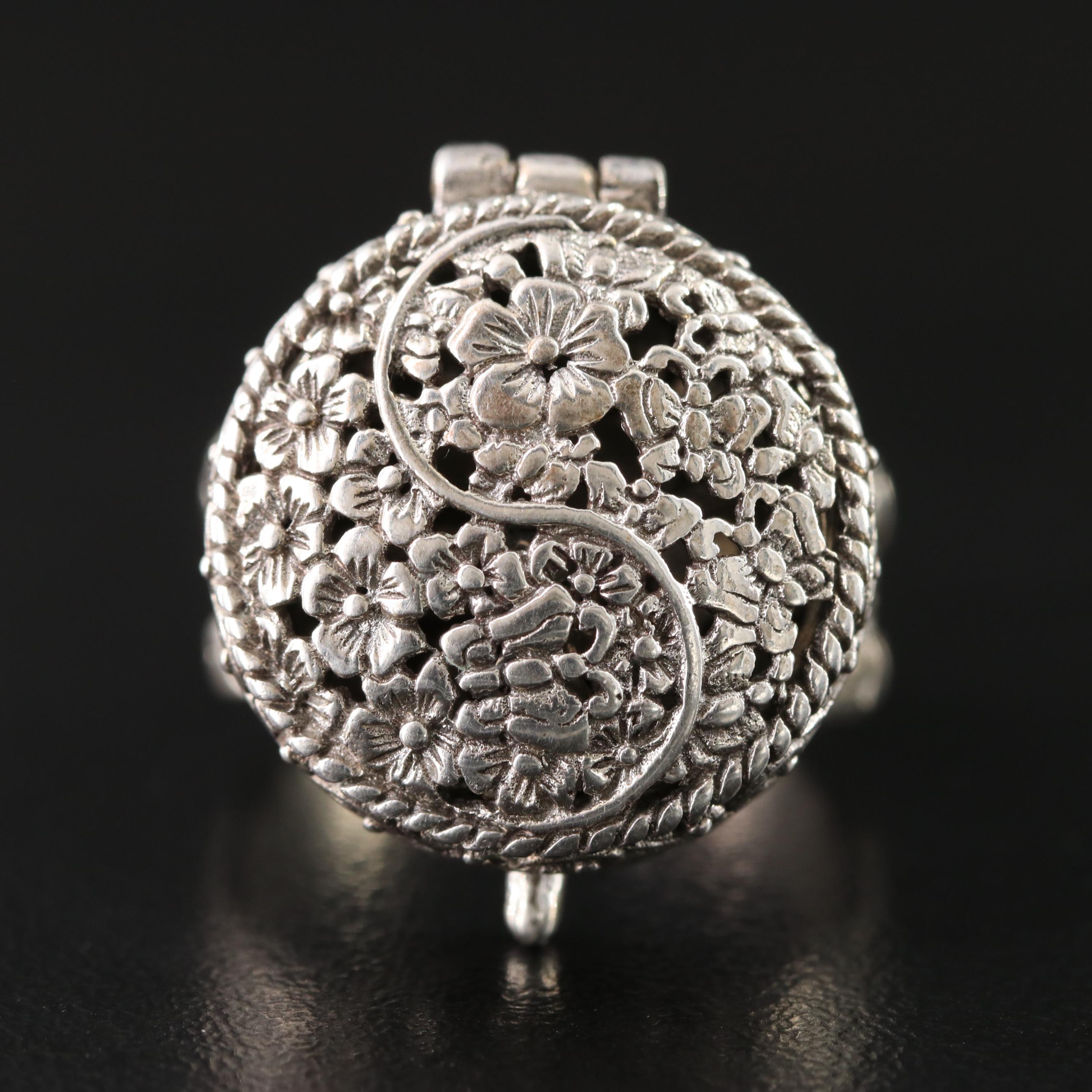 SARDA Sterling Yin-Yang Locket Ring