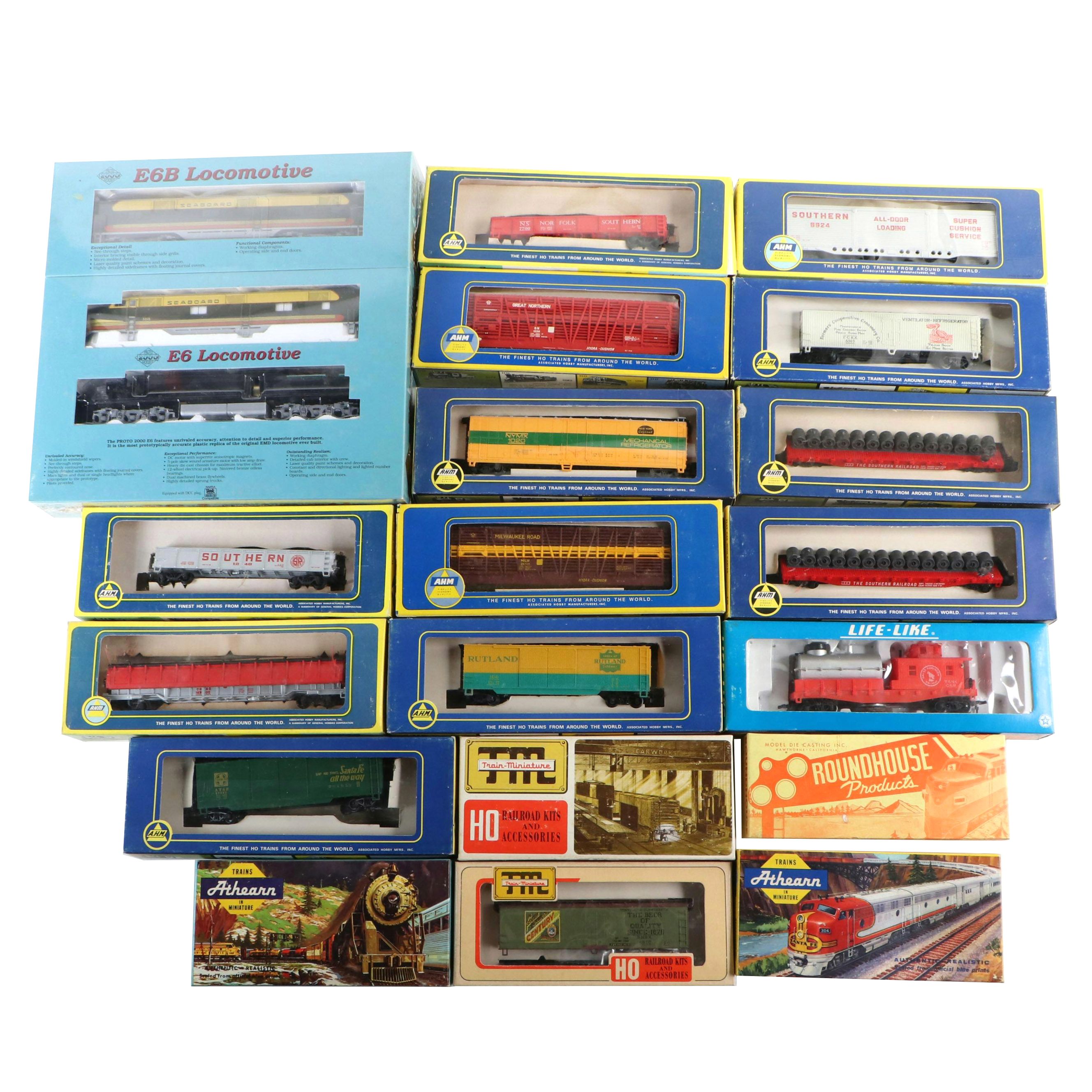 AHM, Athearn and Other HO Scale Model Train Cars with Proto 2000 E6B Locomotive
