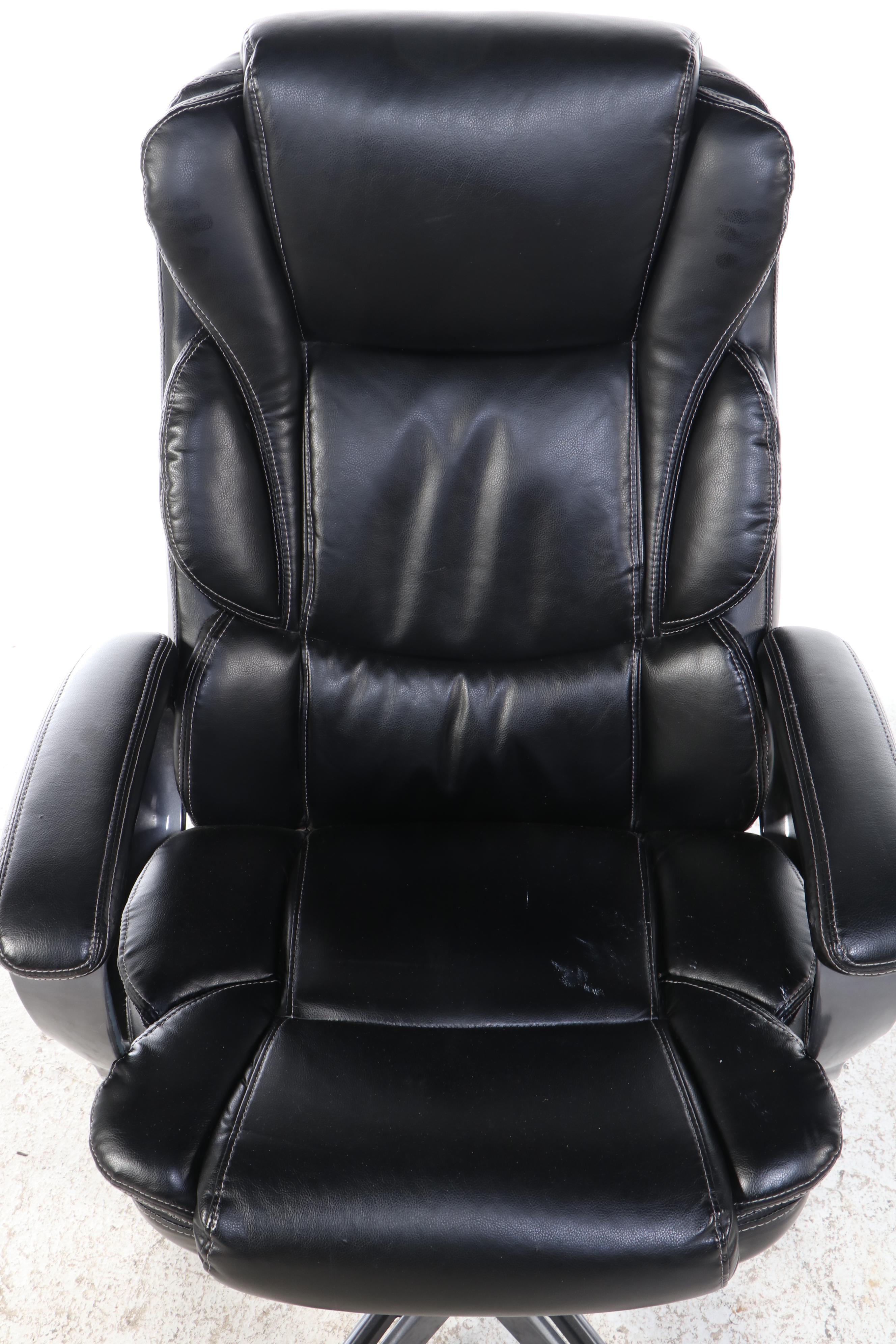 Staples "Mcallum" Bonded-Leather Adjustable Swivel-Tilt Desk Chair