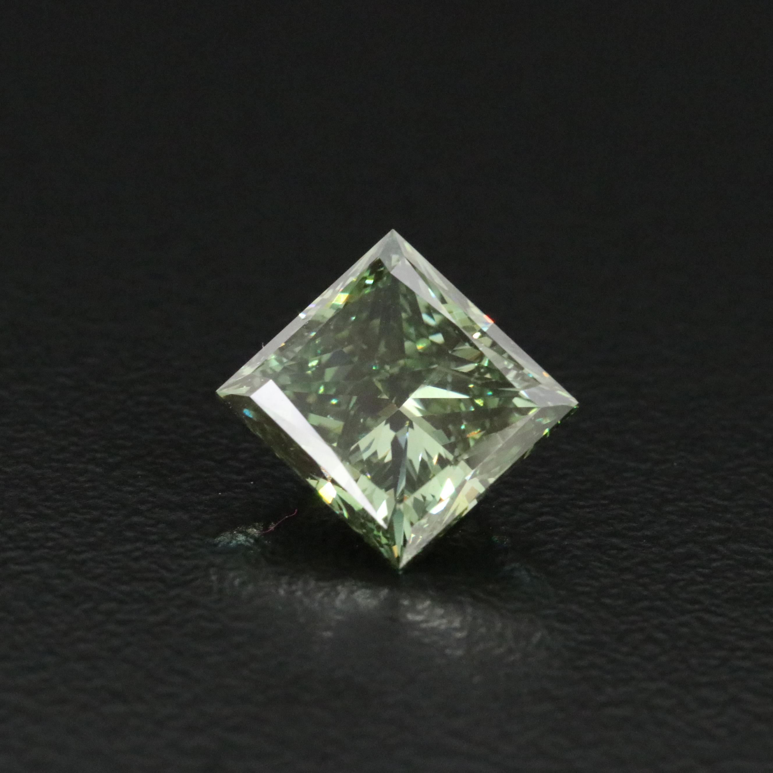 Loose 3.86 CT Lab Grown Fancy Green Diamond
