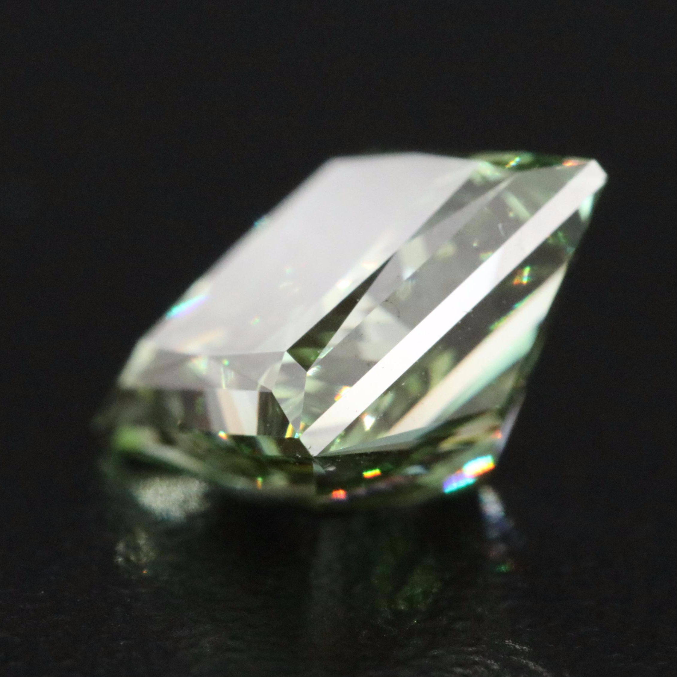 Loose 3.86 CT Lab Grown Fancy Green Diamond