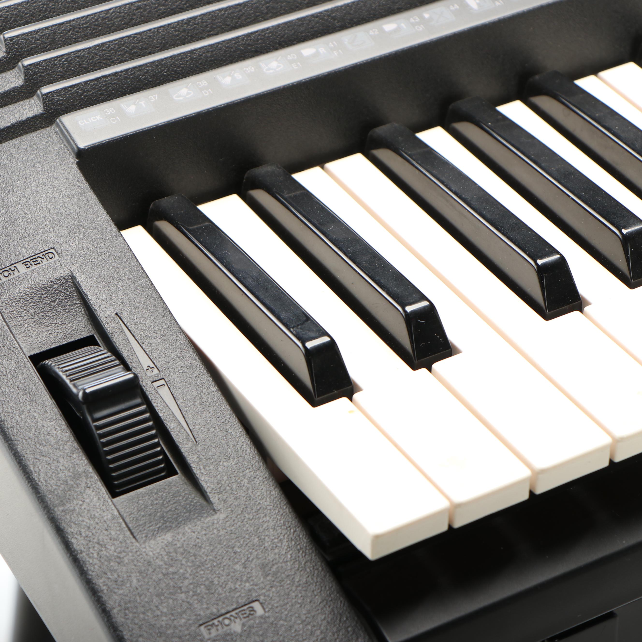 Yamaha PSR-530 Portable Electronic Synthesizer Keyboard, Stand & Cartridges