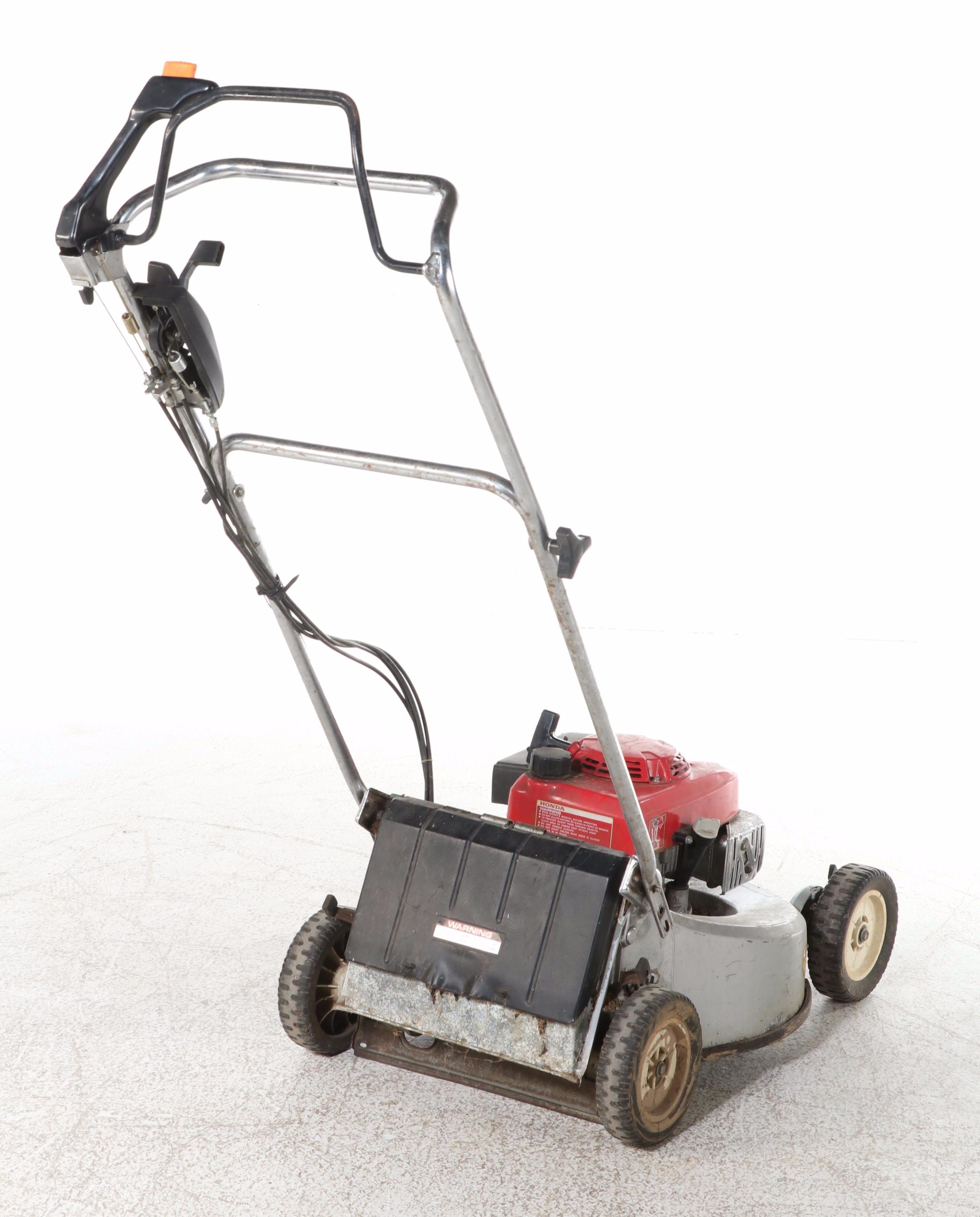 Honda HR214 Gas-Powered Lawnmower
