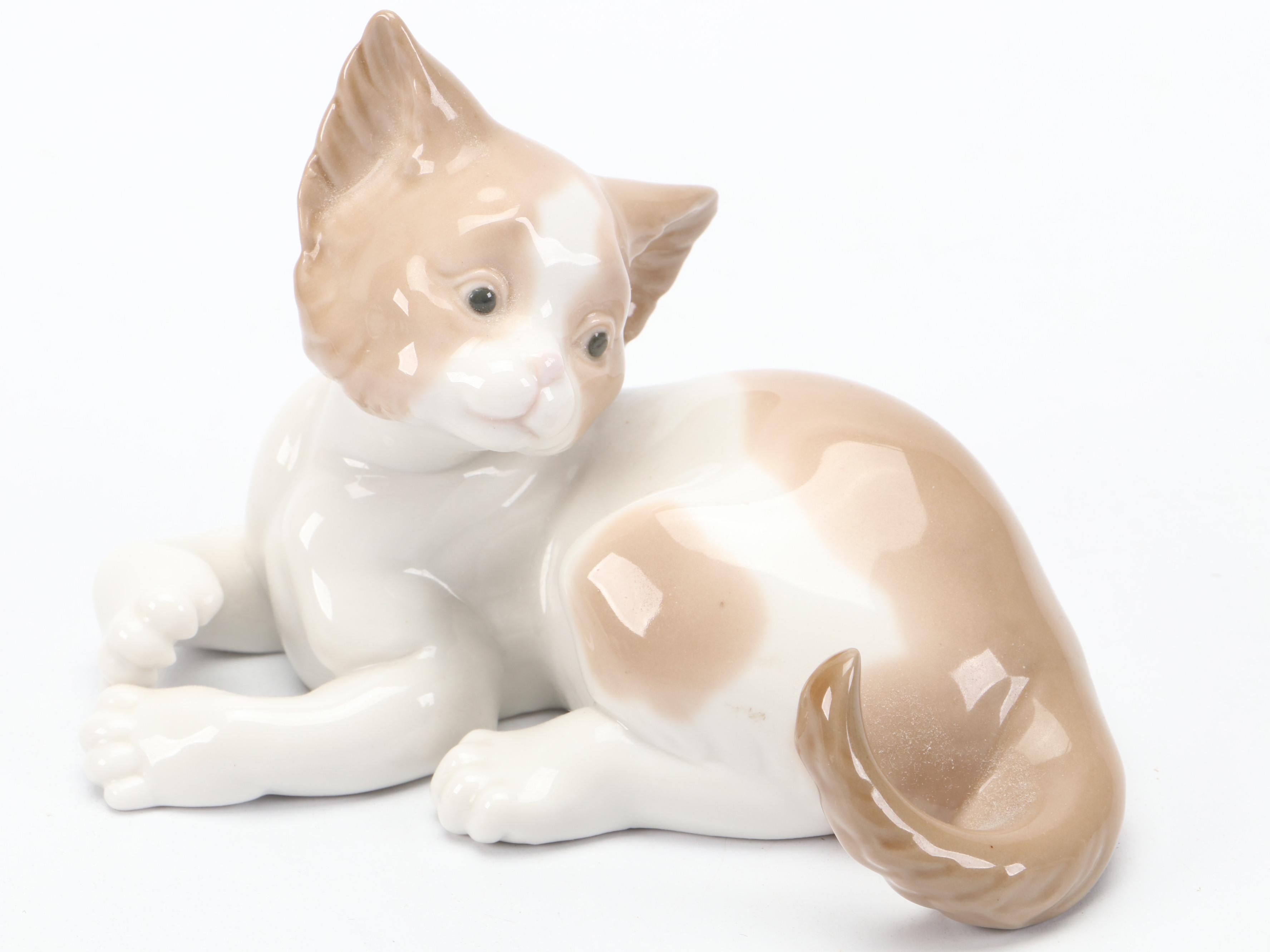 Lladró "Surprised Cat" and Other Porcelain Cat Figurines