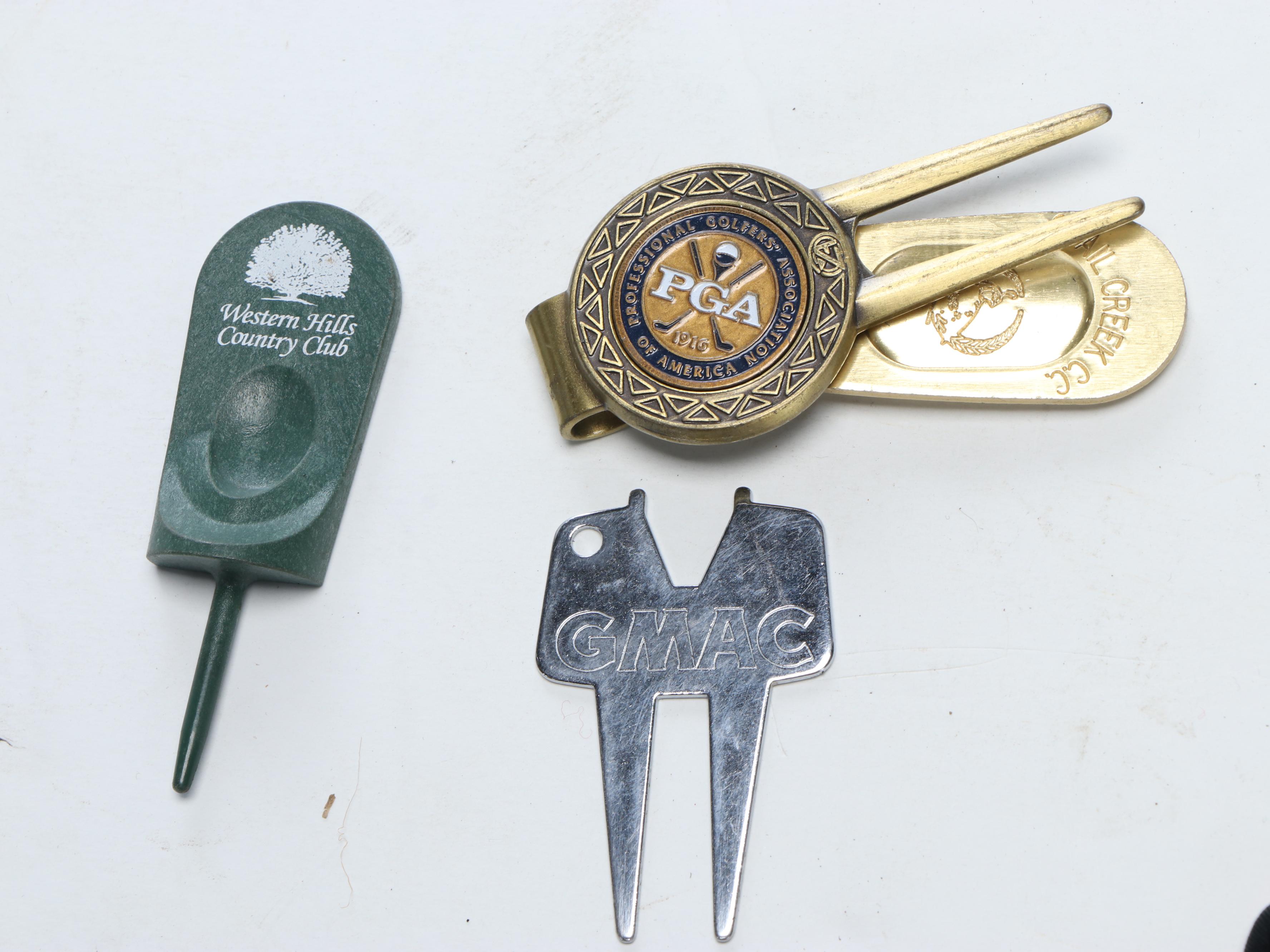 Titleist Golf Bag with Irons, 7 Wood, Golf Balls, Tees and More