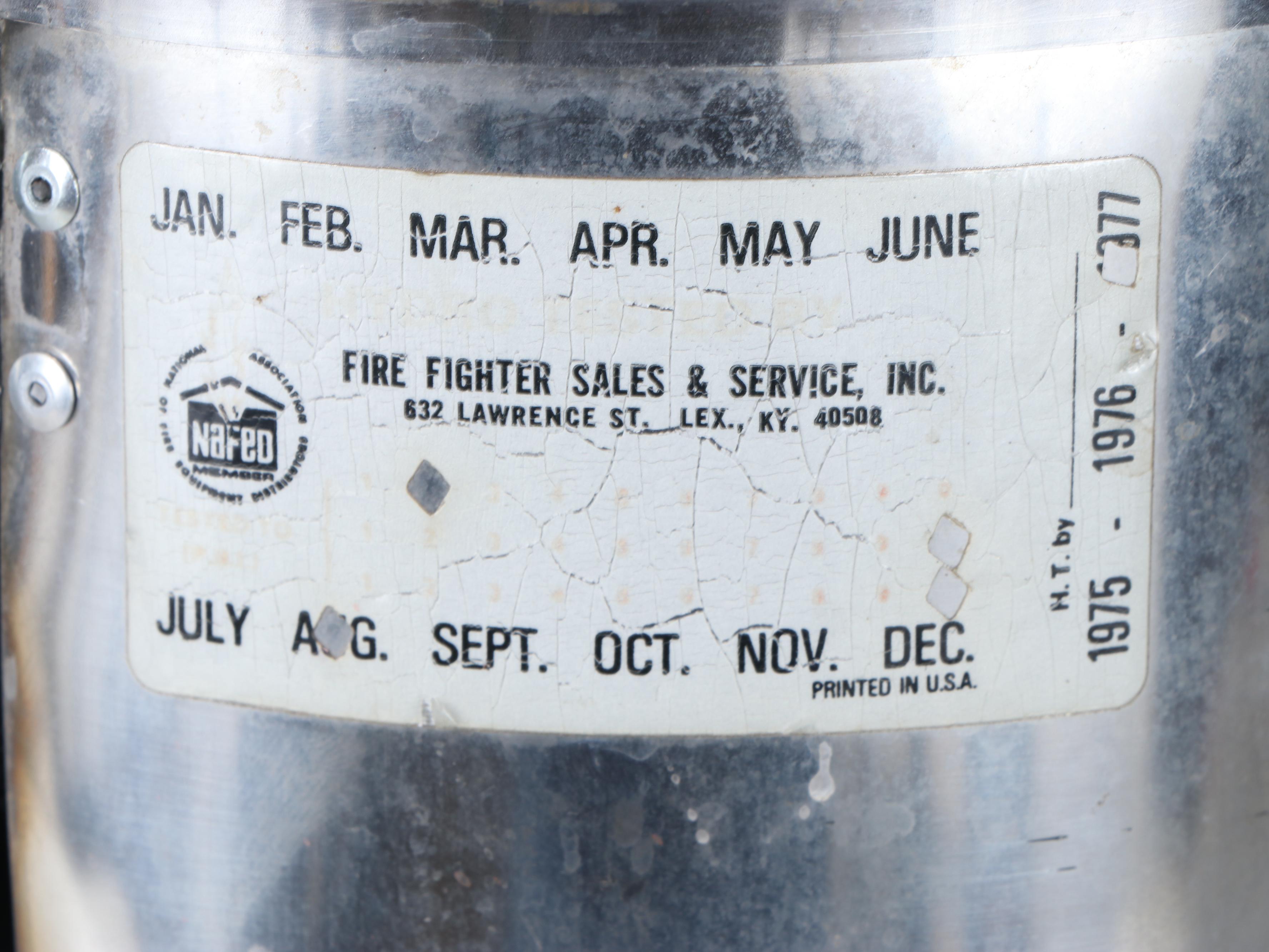 Fire Extinguisher Bar "Emergency Bourbon" Service for One