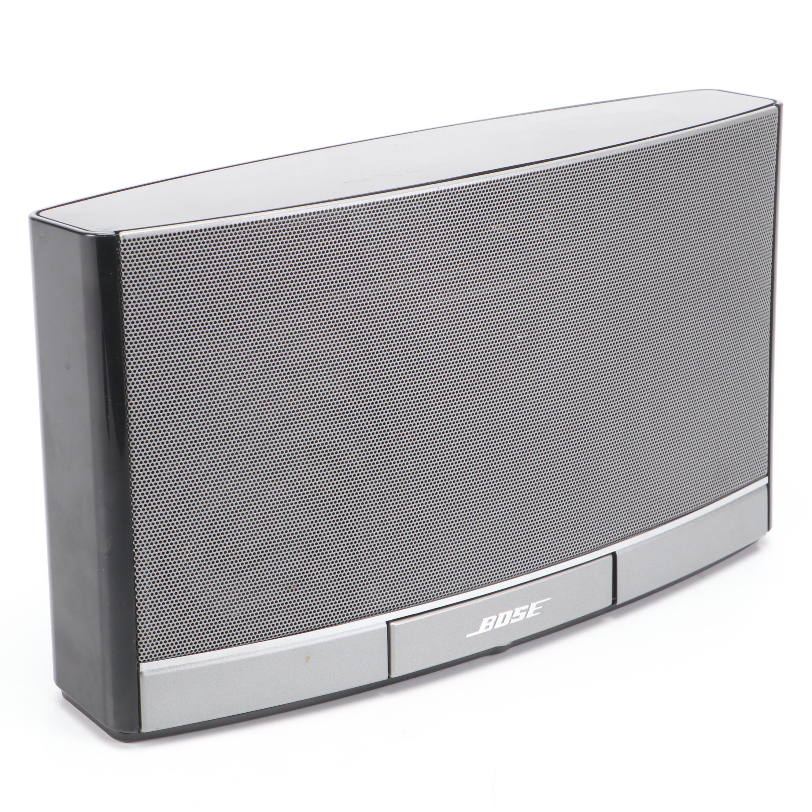 Apple 4GB iPod Nano 3rd Gen with Bose SoundDock Digital Music System