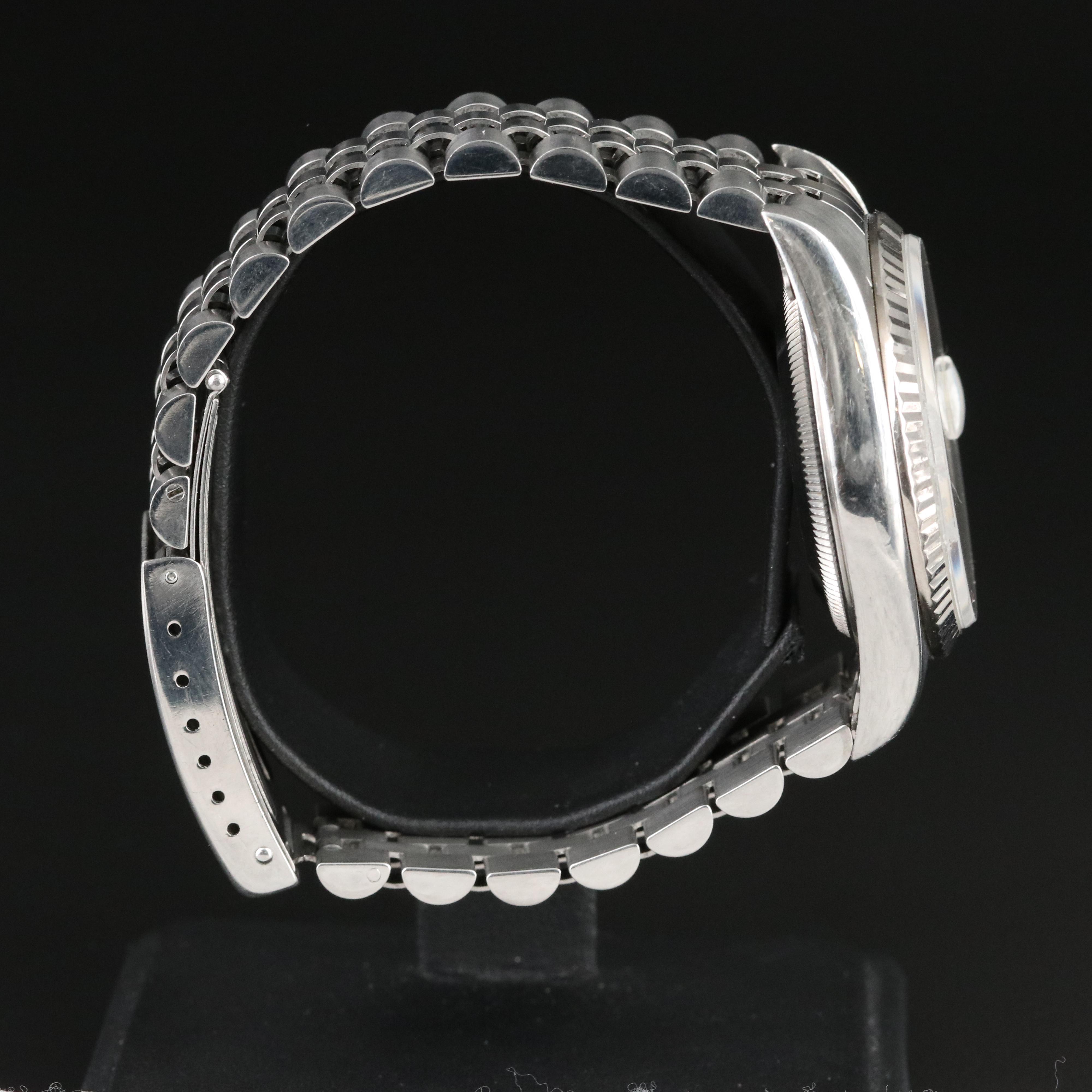 1993-1994 Rolex Oyster Perpetual Datejust Watch