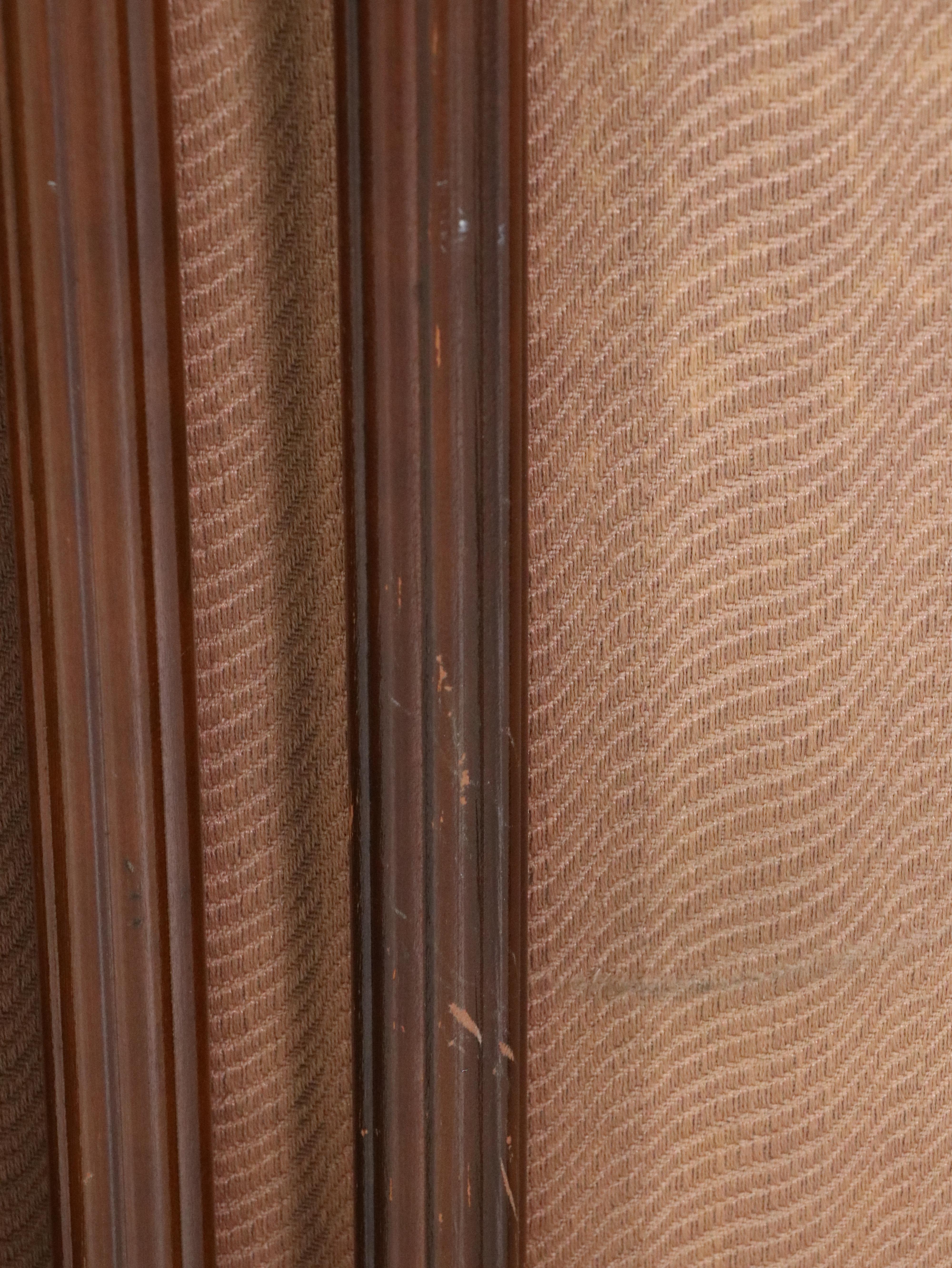 Farnsworth AC-70 Art Deco Waterfall Wood Veneer and Acrylic Radio