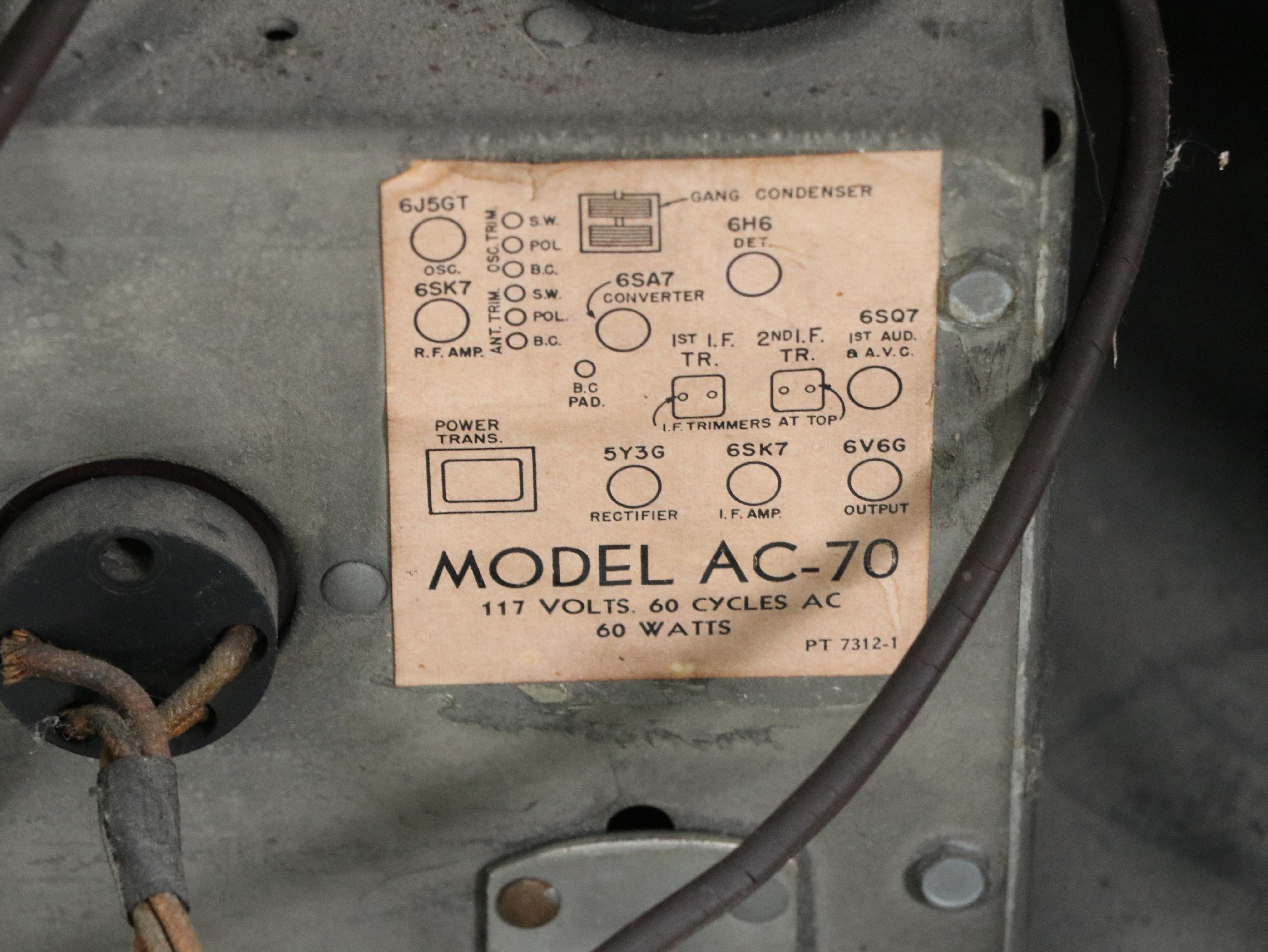 Farnsworth AC-70 Art Deco Waterfall Wood Veneer and Acrylic Radio