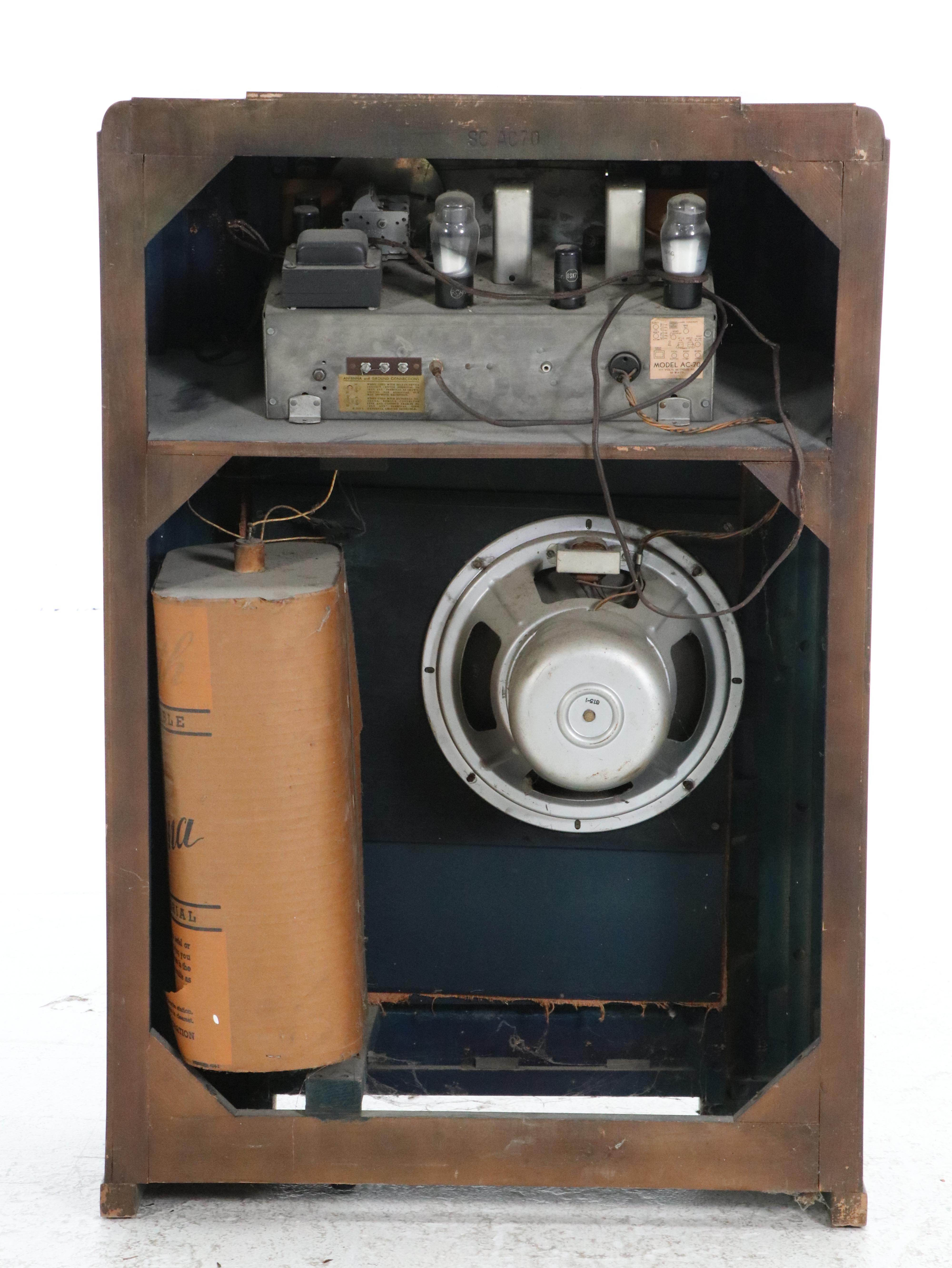 Farnsworth AC-70 Art Deco Waterfall Wood Veneer and Acrylic Radio