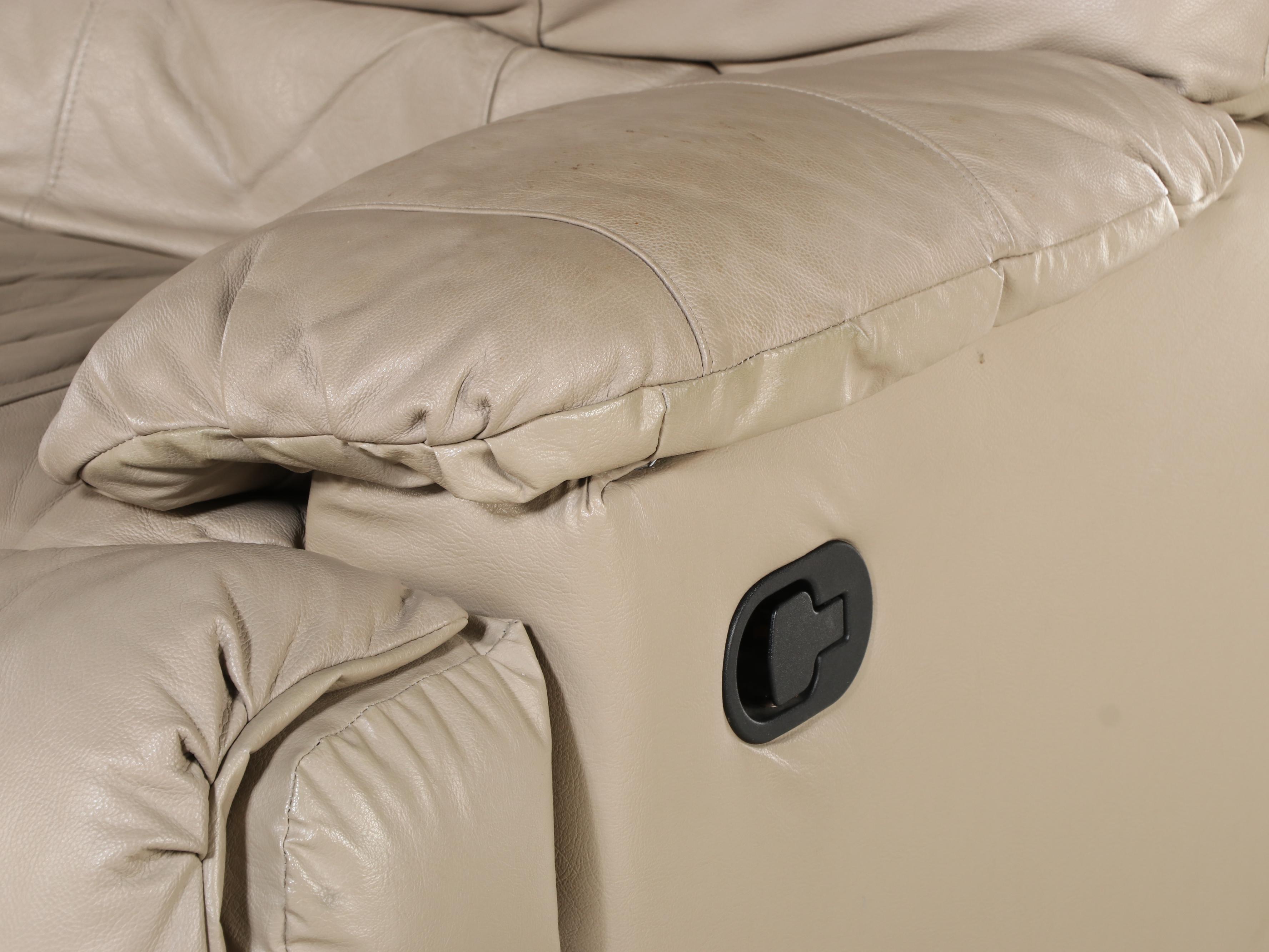Broyhill Leather-Touch Dual-Reclining Loveseat