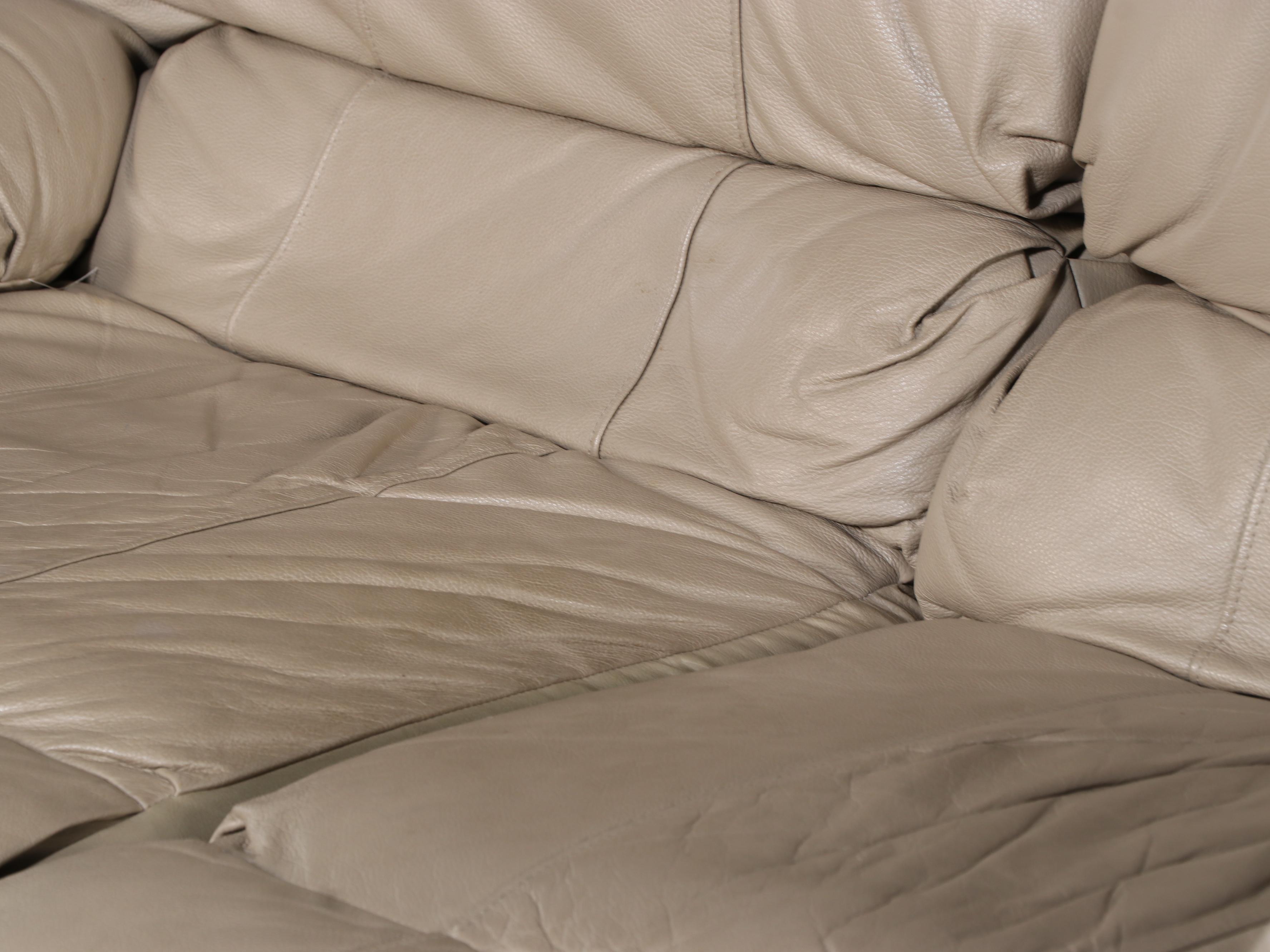 Broyhill Leather-Touch Dual-Reclining Loveseat