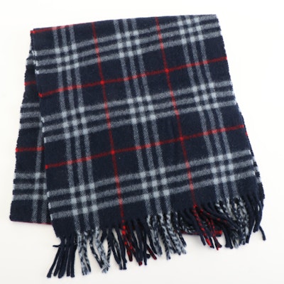 Burberrys of London Fringed Navy House Check Lambswool Scarf Burberrys of London Fringed Navy House Check Lambswool Scarf