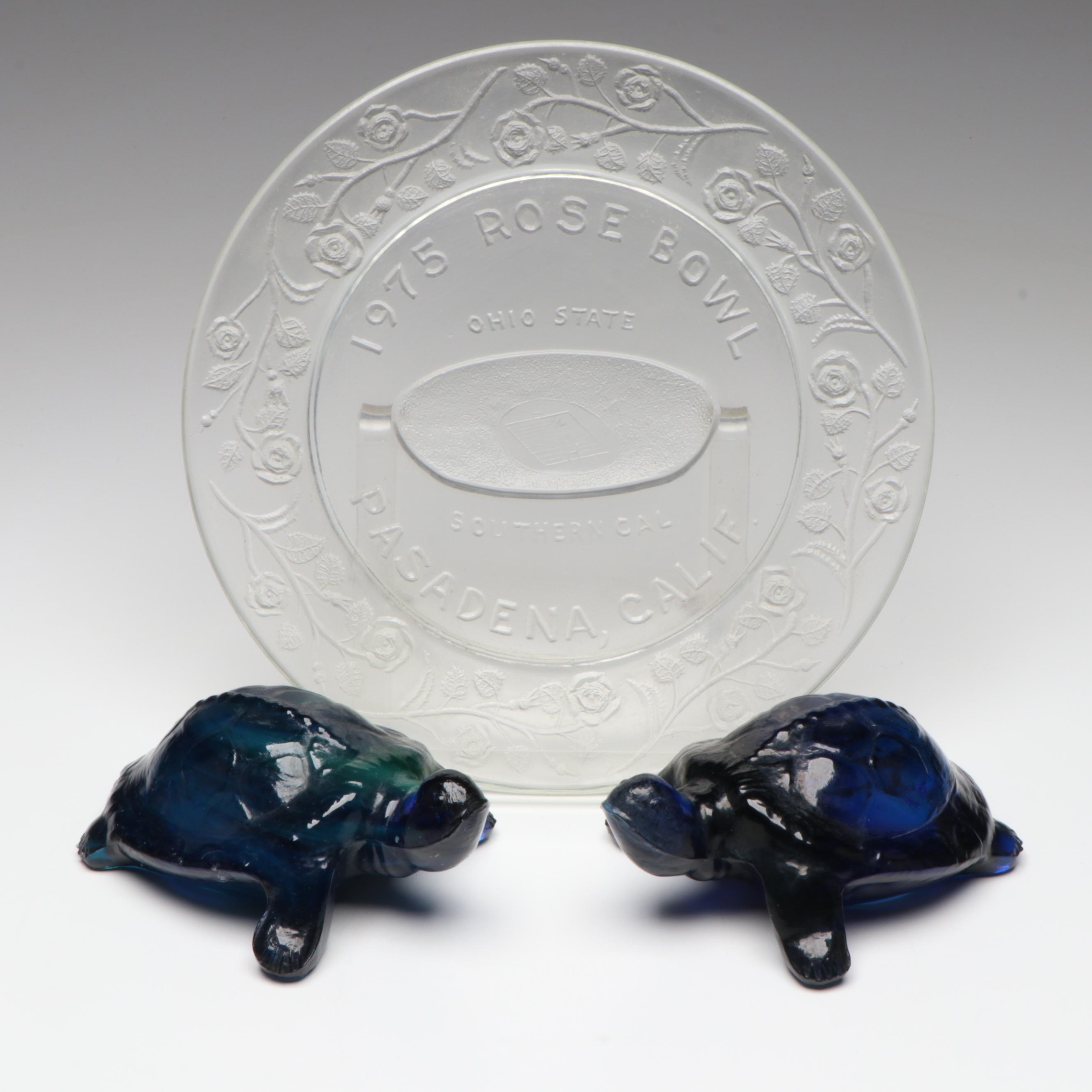 Commemorative Glass 1975 Rose Bowl Plate with Glass Turtle Figurines