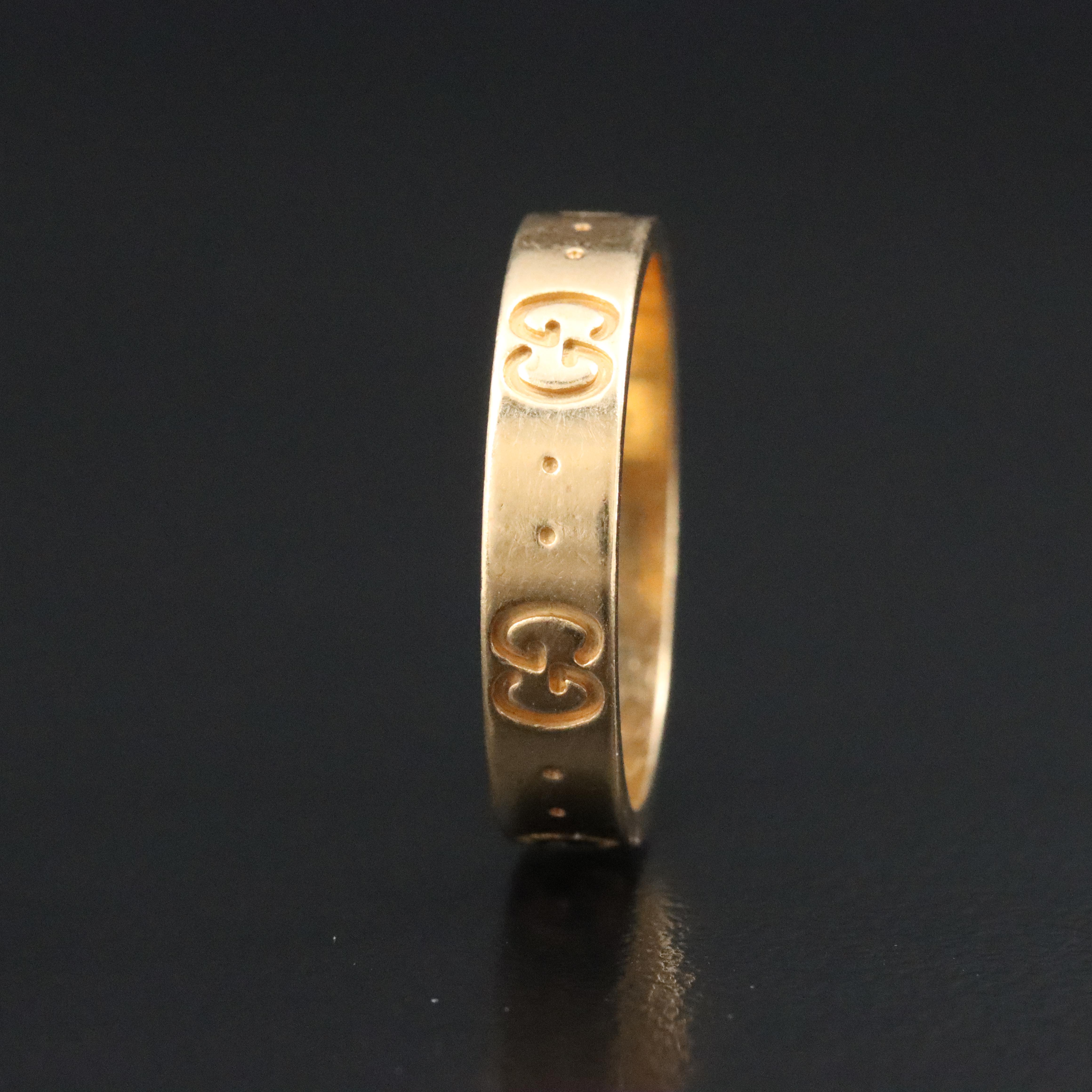 Gucci Icon 18K GG Logo Ring
