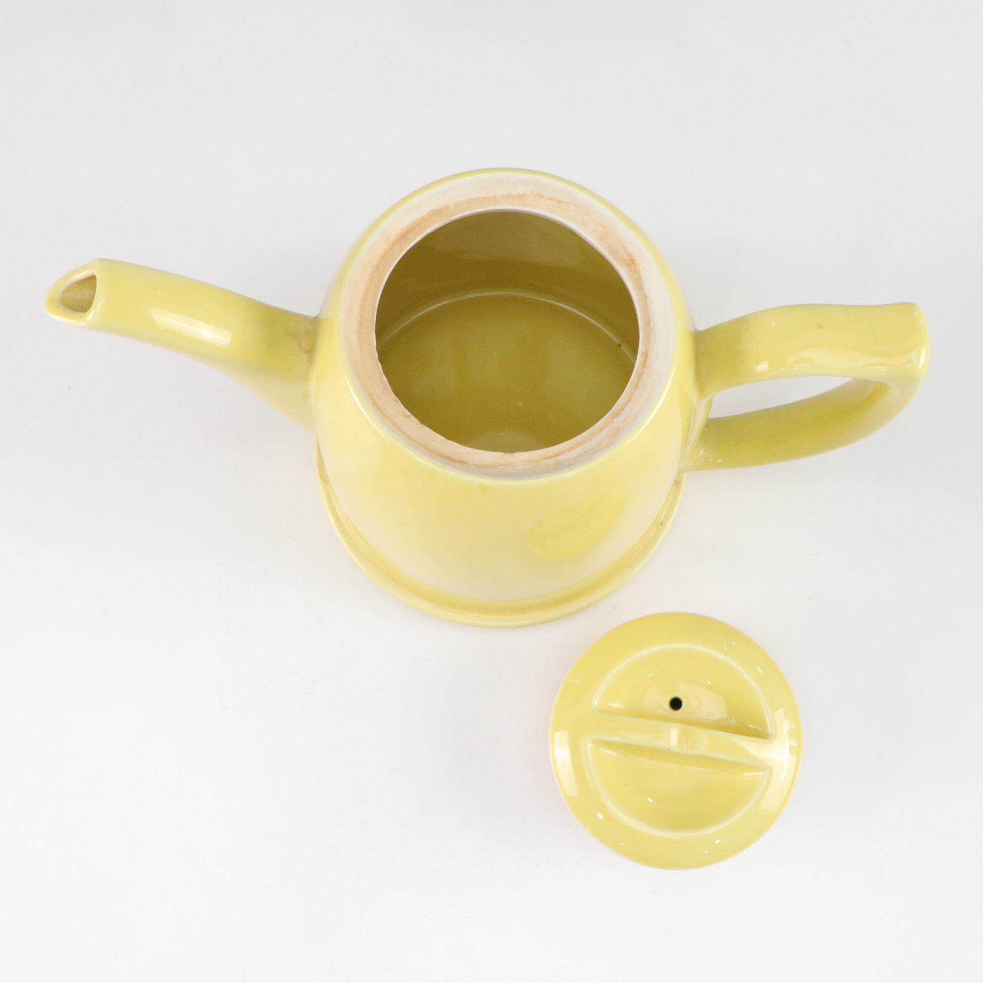 Novelty Rooster Oil & Vinegar, Hall Metal Cozy Teapot and Other Figural Kitchen