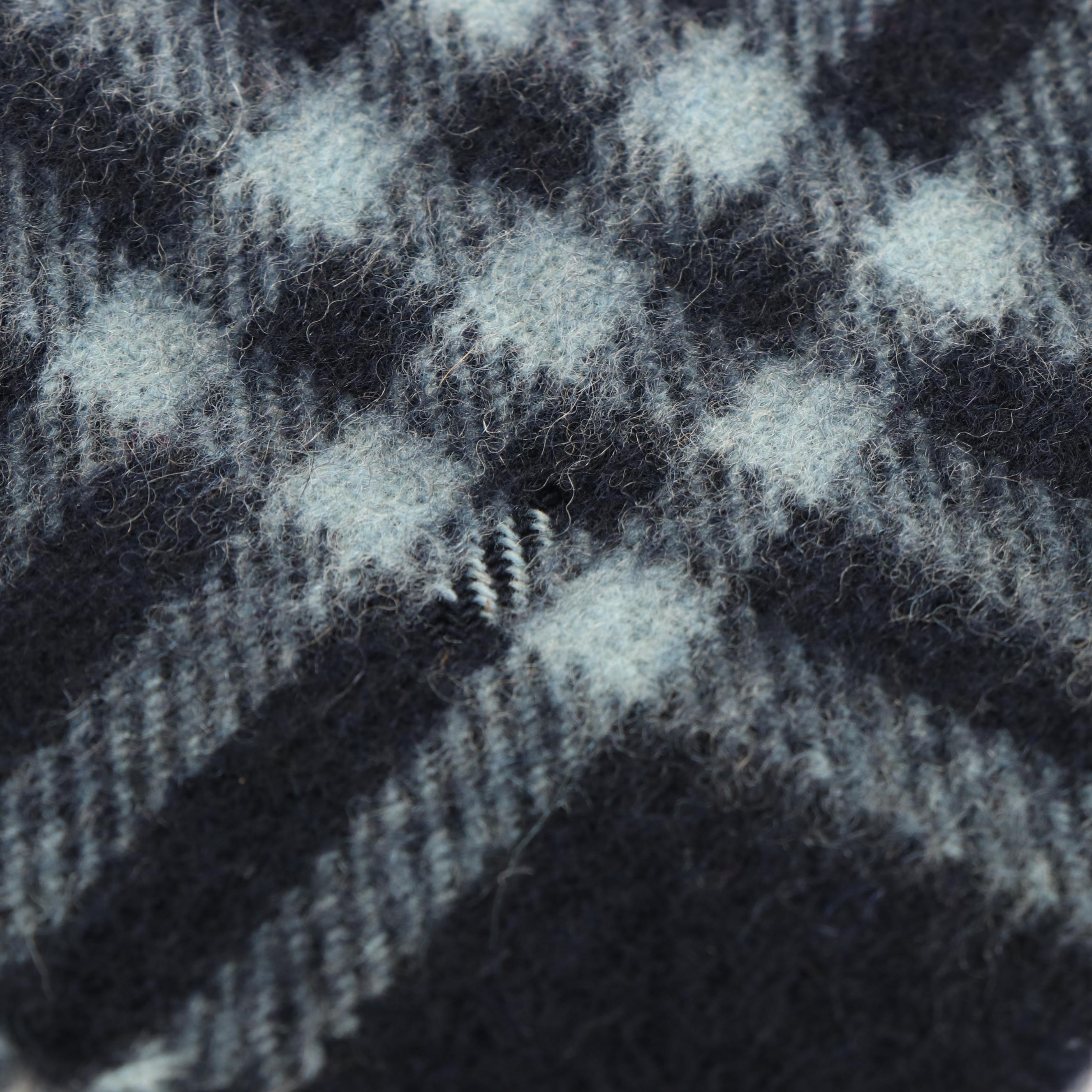 Burberrys of London Fringed Navy House Check Scarf in Cashmere