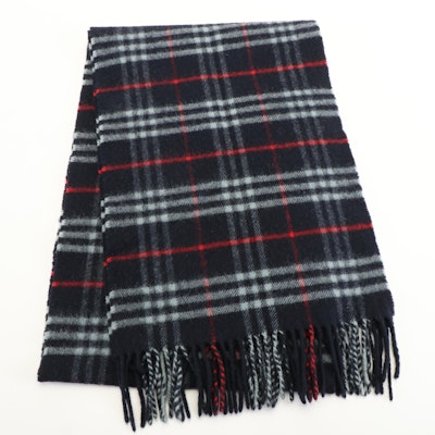 Burberrys of London Fringed Navy House Check Lambswool Scarf Burberrys of London Fringed Navy House Check Lambswool Scarf