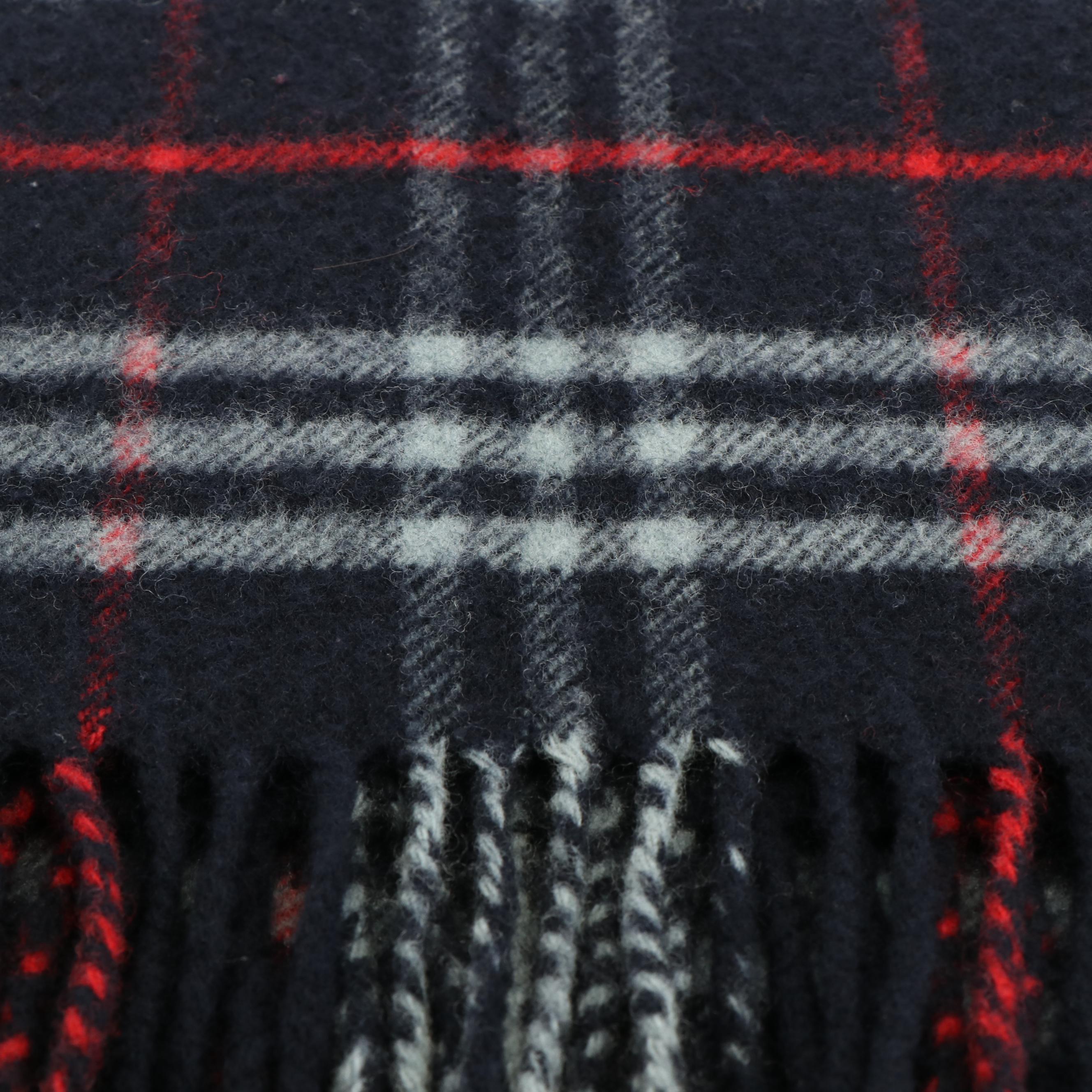 Burberrys of London Fringed Navy House Check Lambswool Scarf