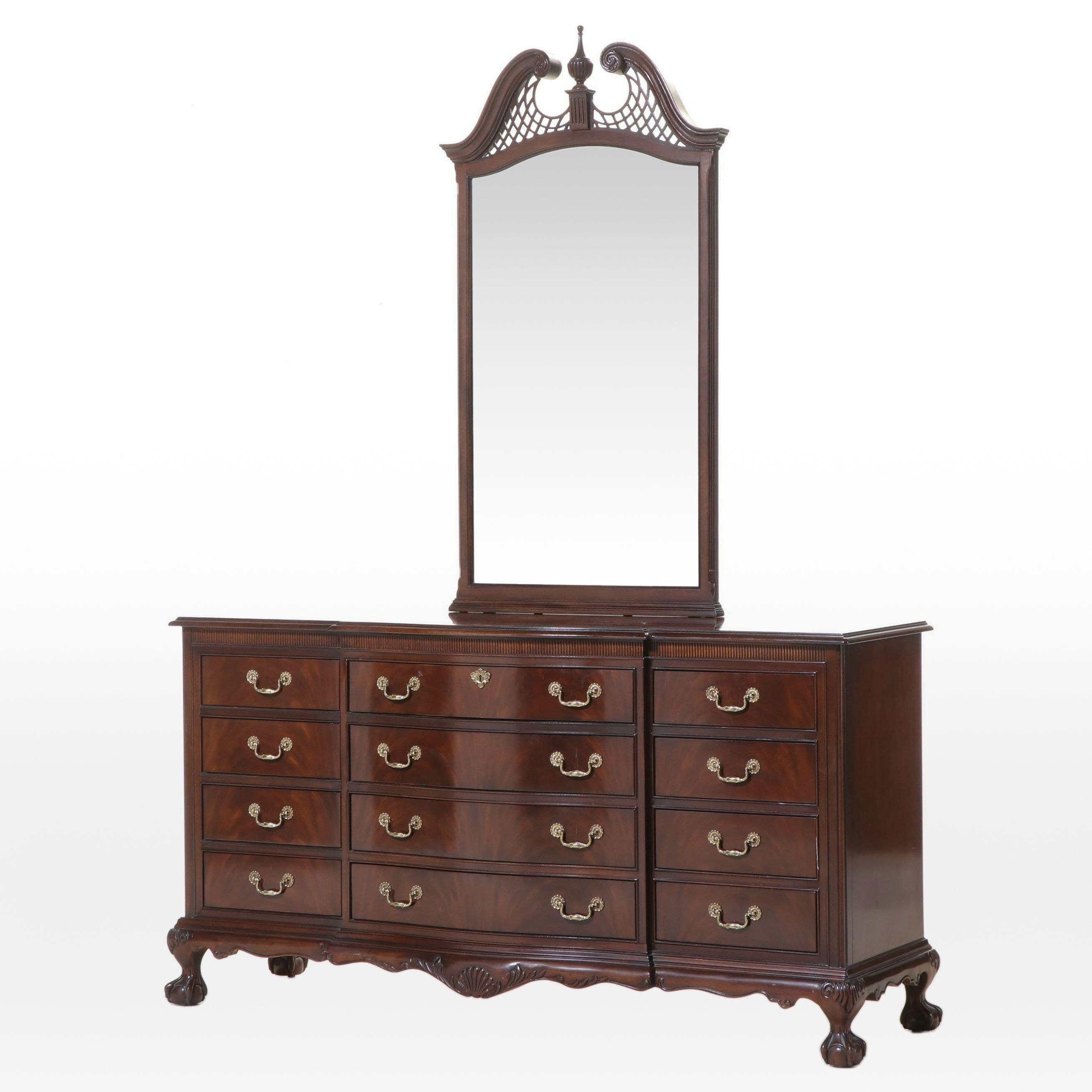 Drexel Heritage "Heirlooms" Mahogany Twelve-Drawer Breakfront Dresser