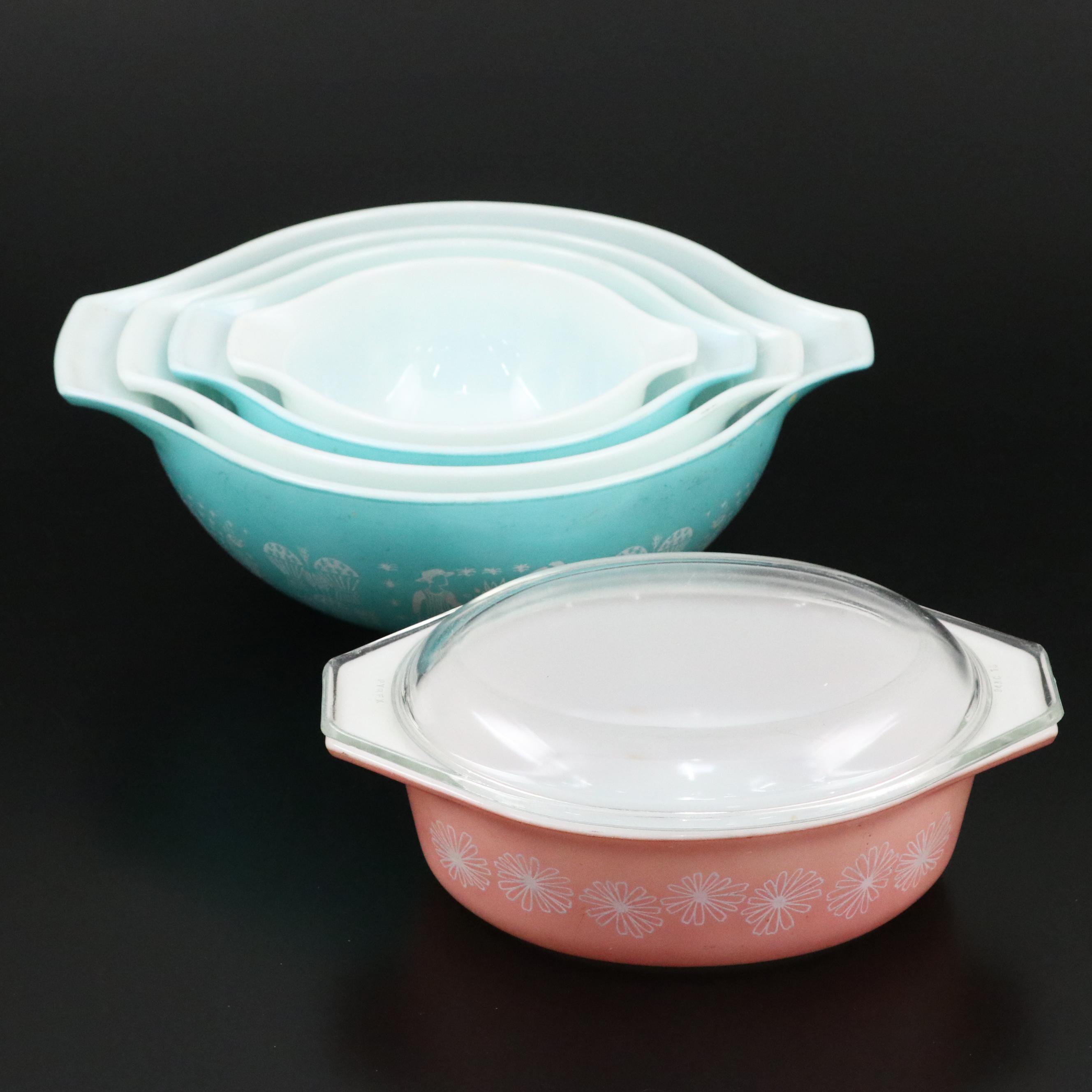 Pyrex "Butterprint" Cinderella Nesting Bowls and "Daisy" Oval Casserole Dish