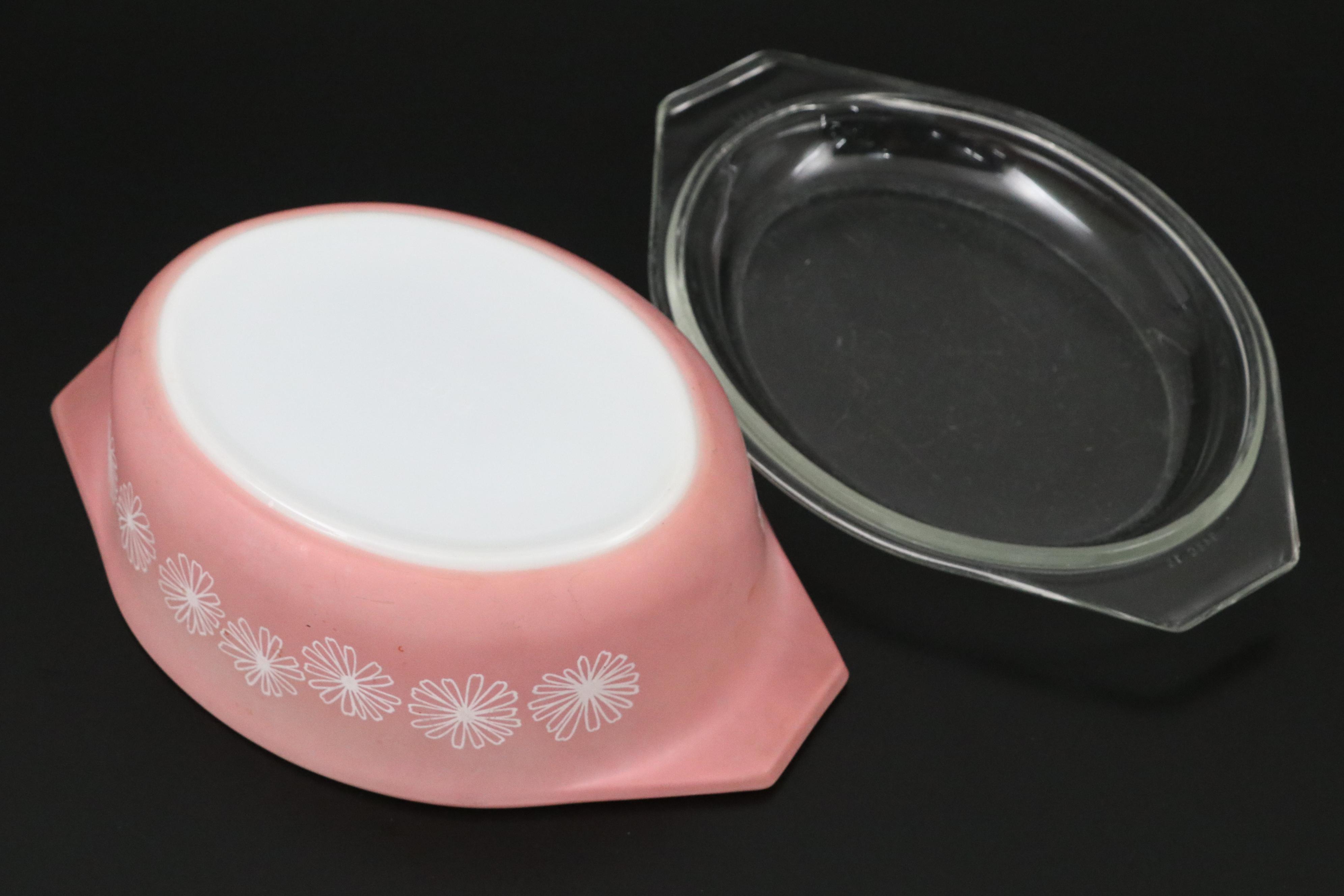 Pyrex "Butterprint" Cinderella Nesting Bowls and "Daisy" Oval Casserole Dish