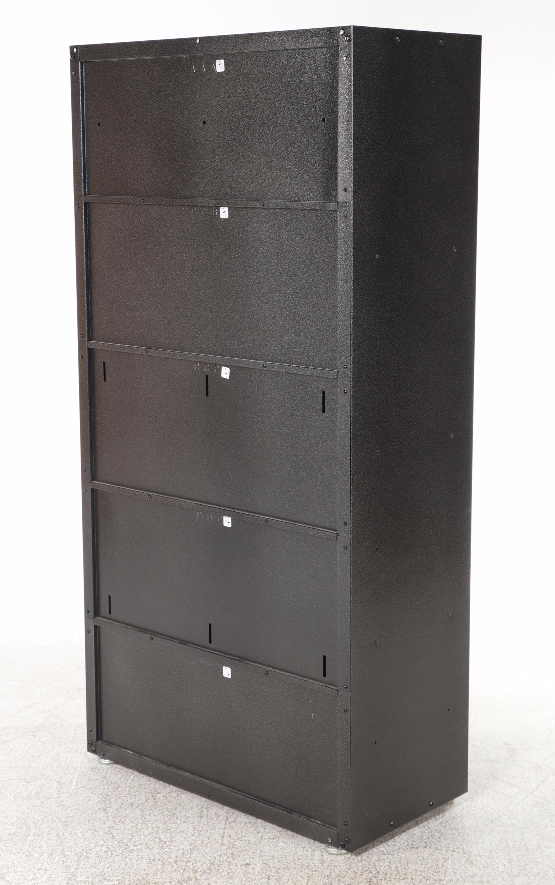 Whirlpool "Gladiator" Powder-Coated Steel and Silver Tread Gear Box