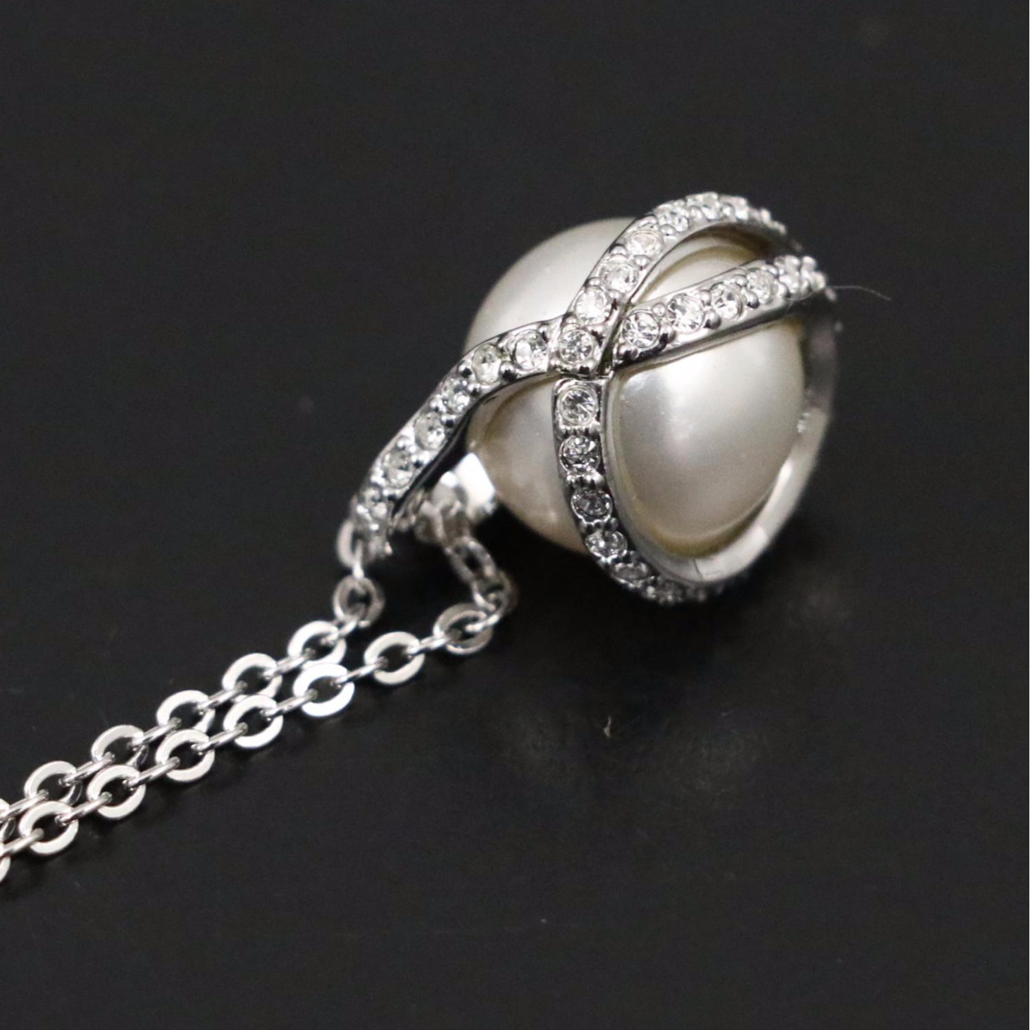 Swarovski Crystal Four Leaf Clover, Diamond, Faux Pearl Necklace and Earrings