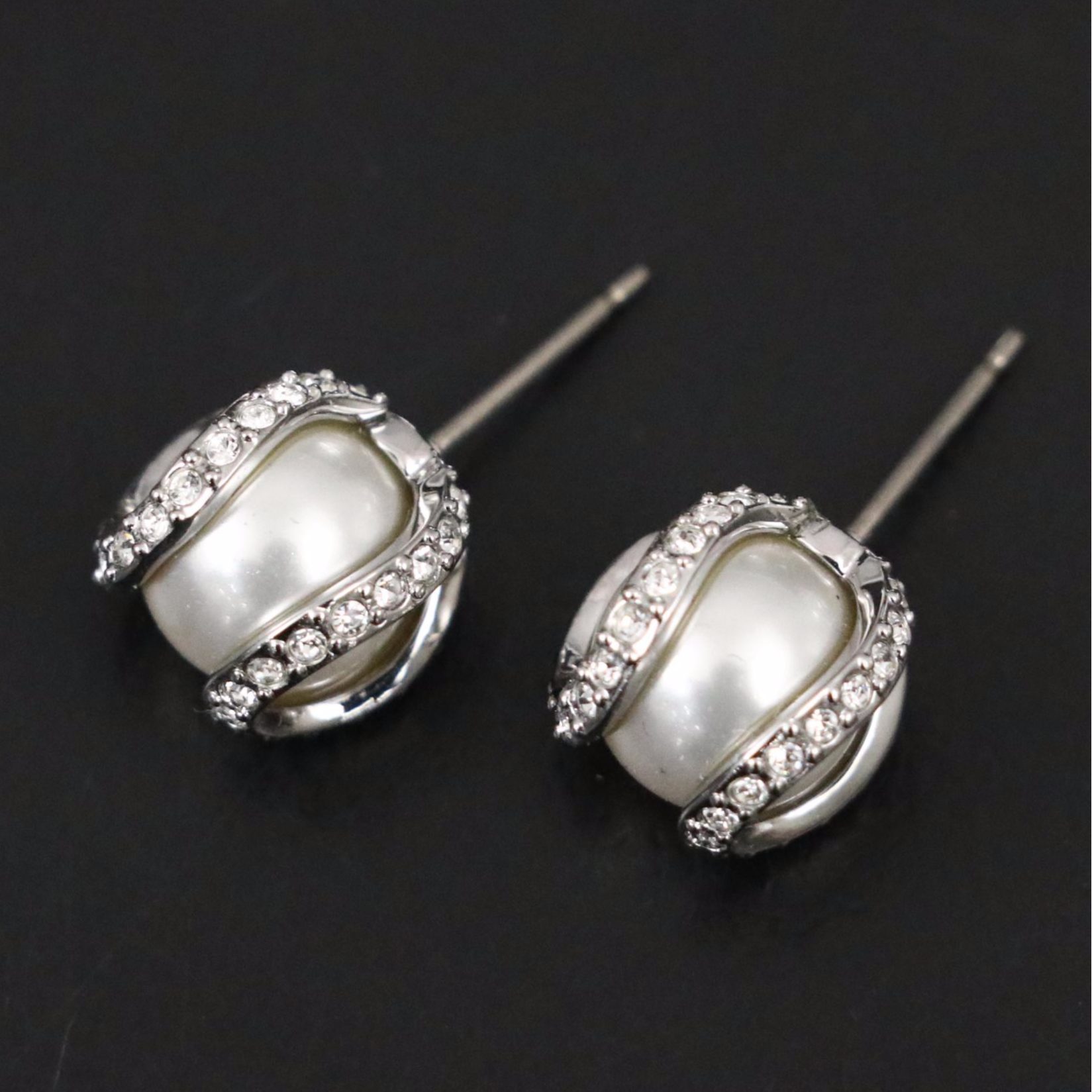 Swarovski Crystal Four Leaf Clover, Diamond, Faux Pearl Necklace and Earrings