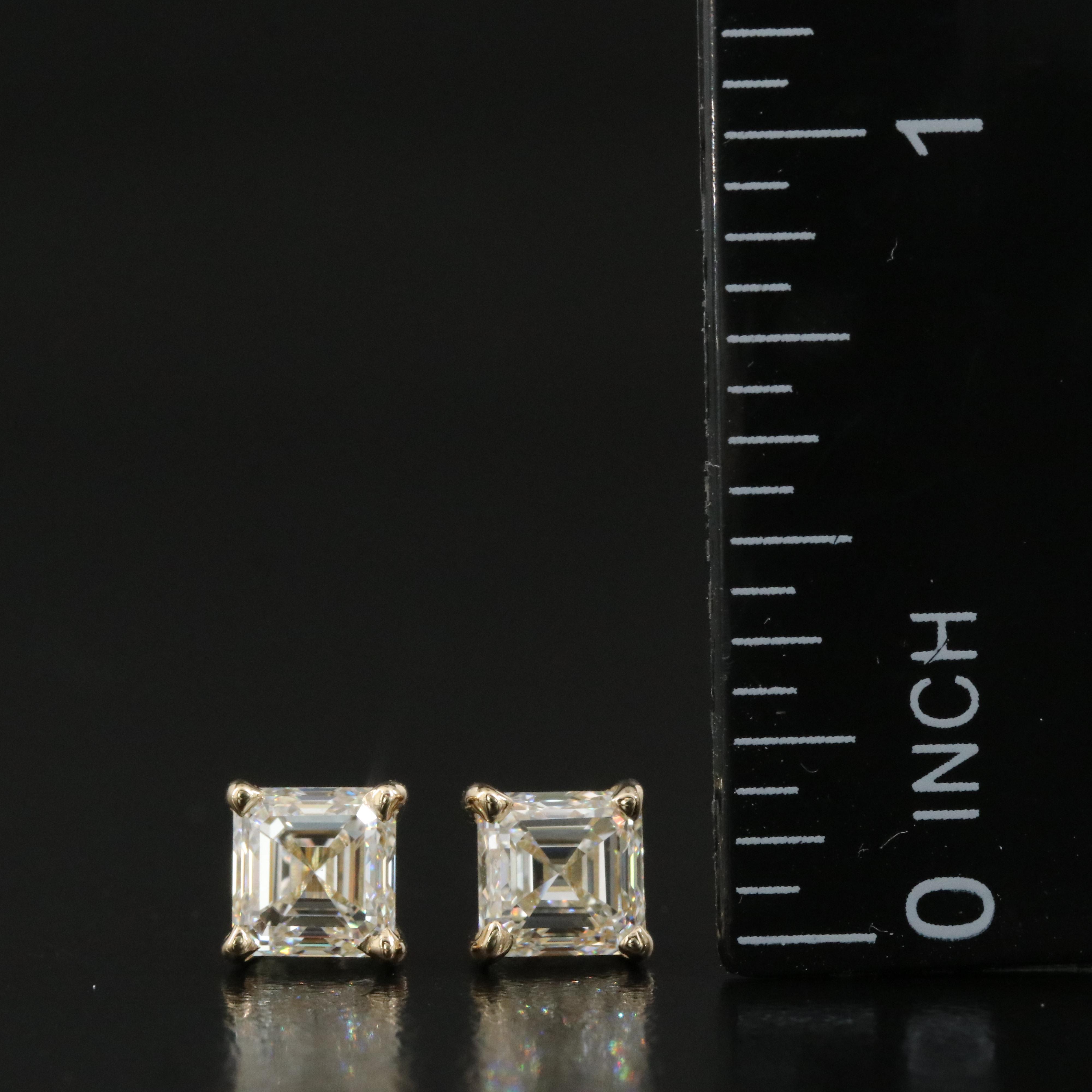 18K 2.01 CTW Diamond Stud Earrings with GIA Reports