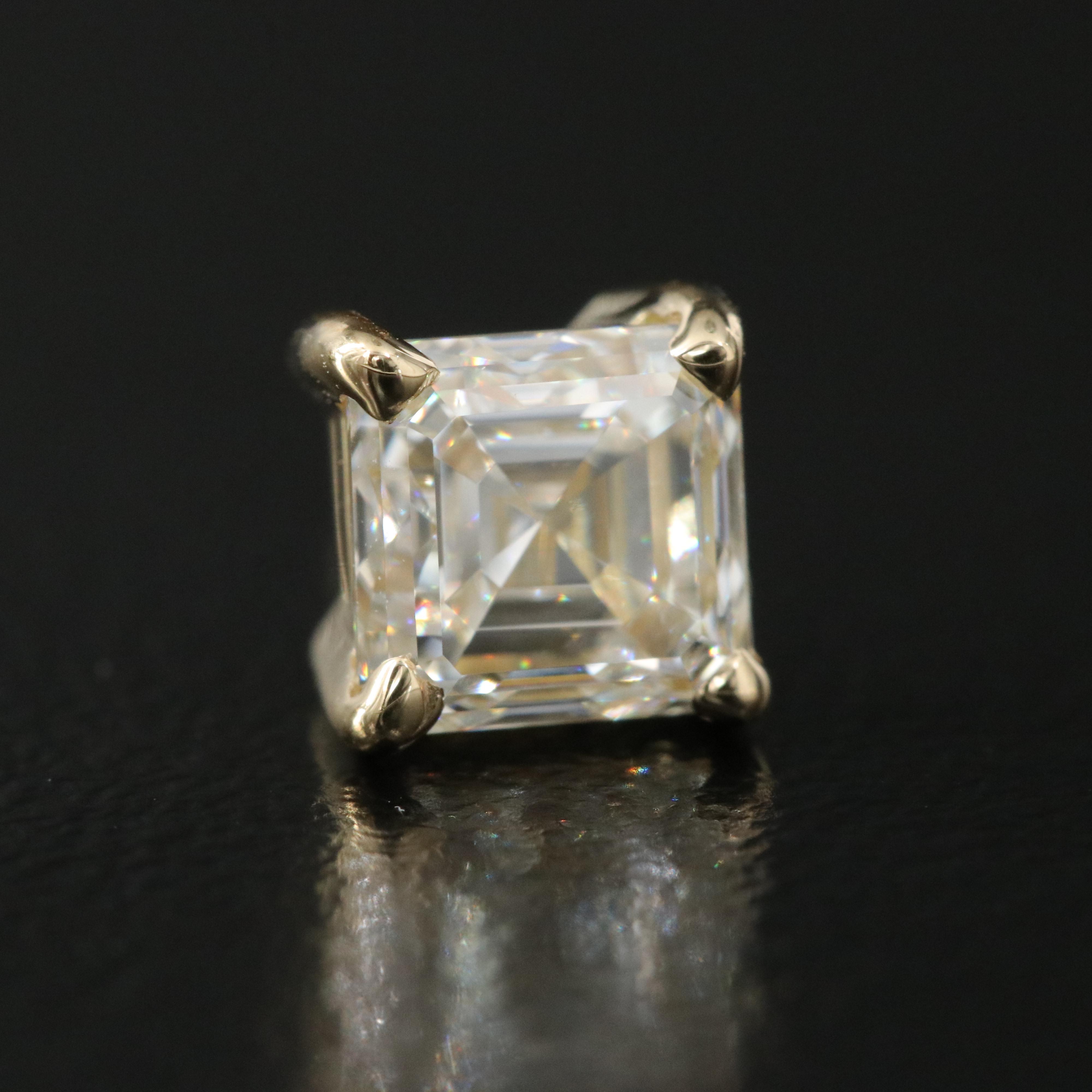 18K 2.01 CTW Diamond Stud Earrings with GIA Reports