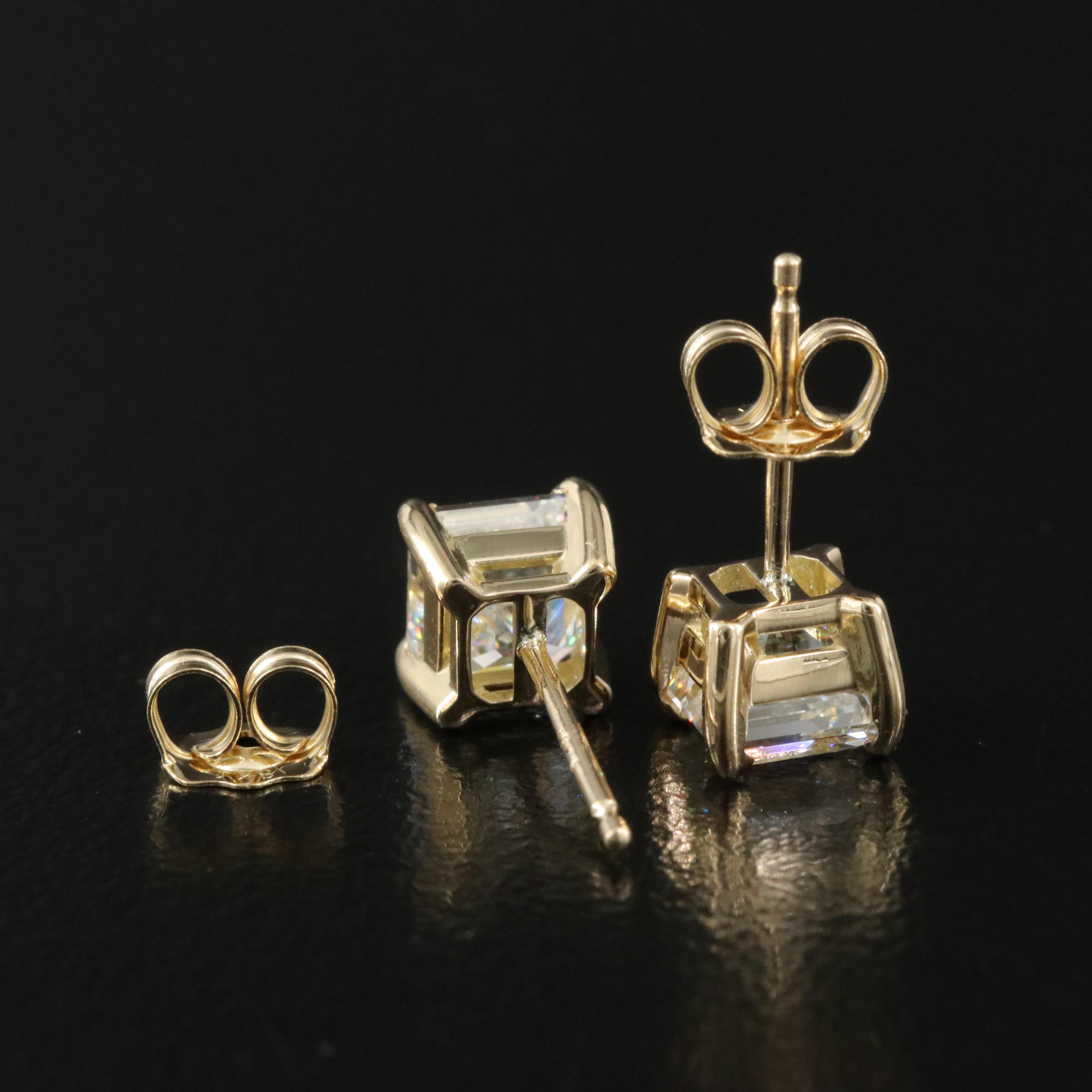 18K 2.01 CTW Diamond Stud Earrings with GIA Reports