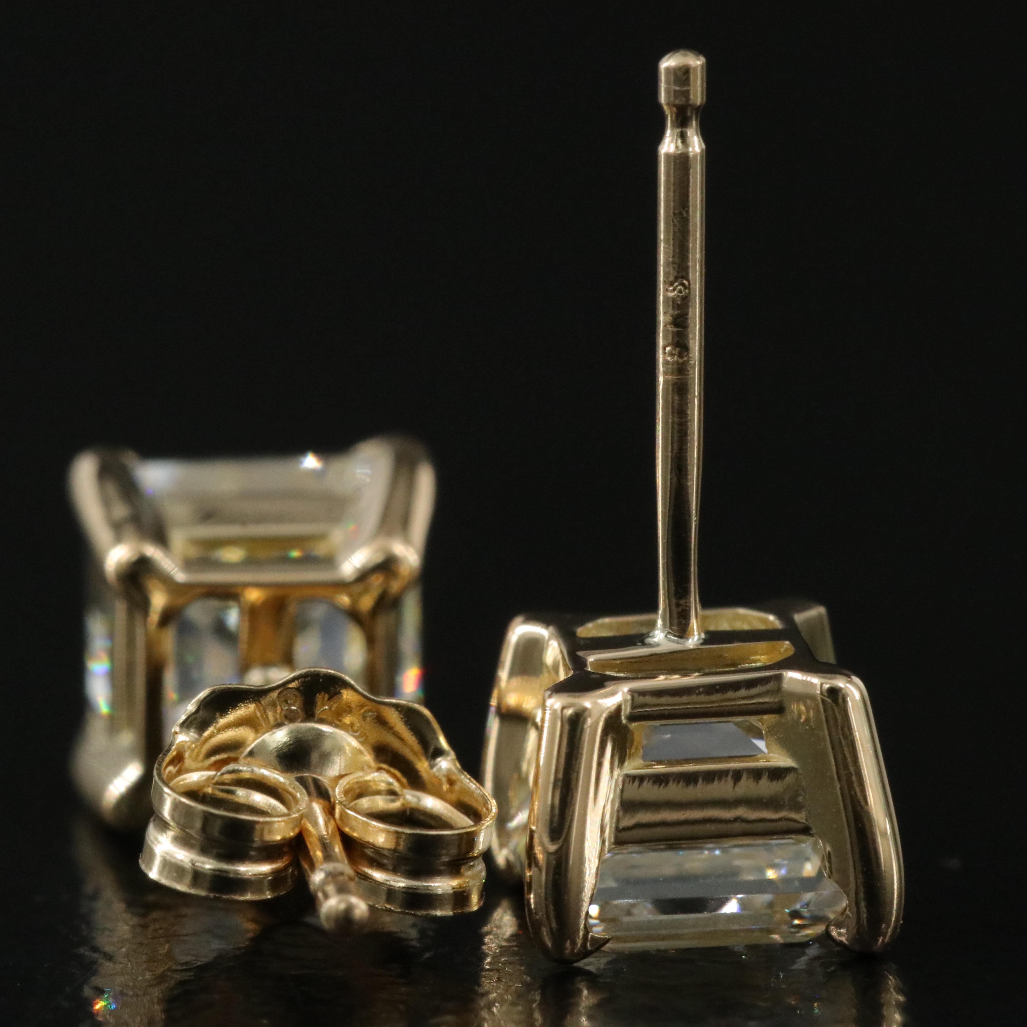 18K 2.01 CTW Diamond Stud Earrings with GIA Reports