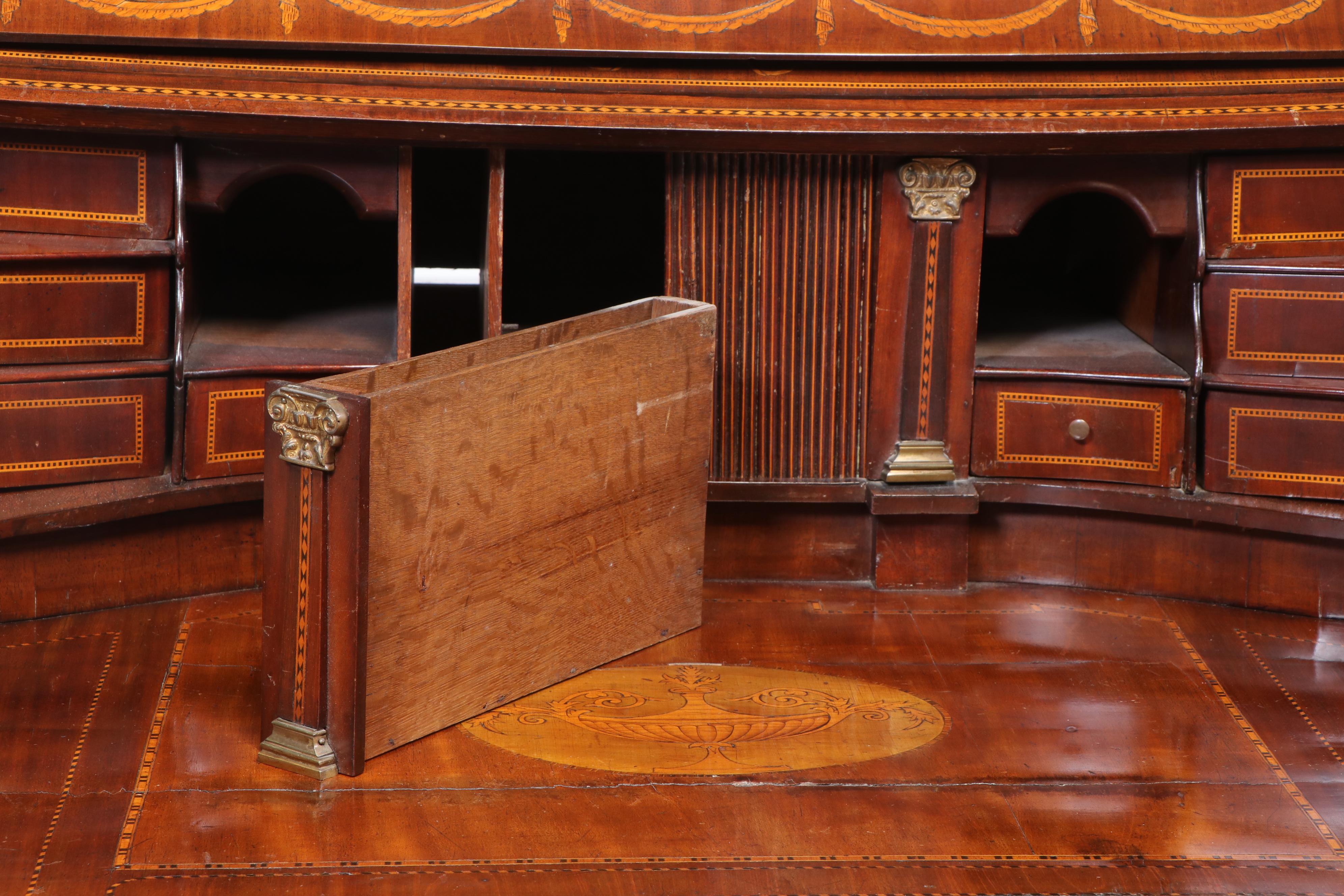 Dutch Mahogany and Marquetry Bombé-Front Cylinder Bureau, Early 19th Century