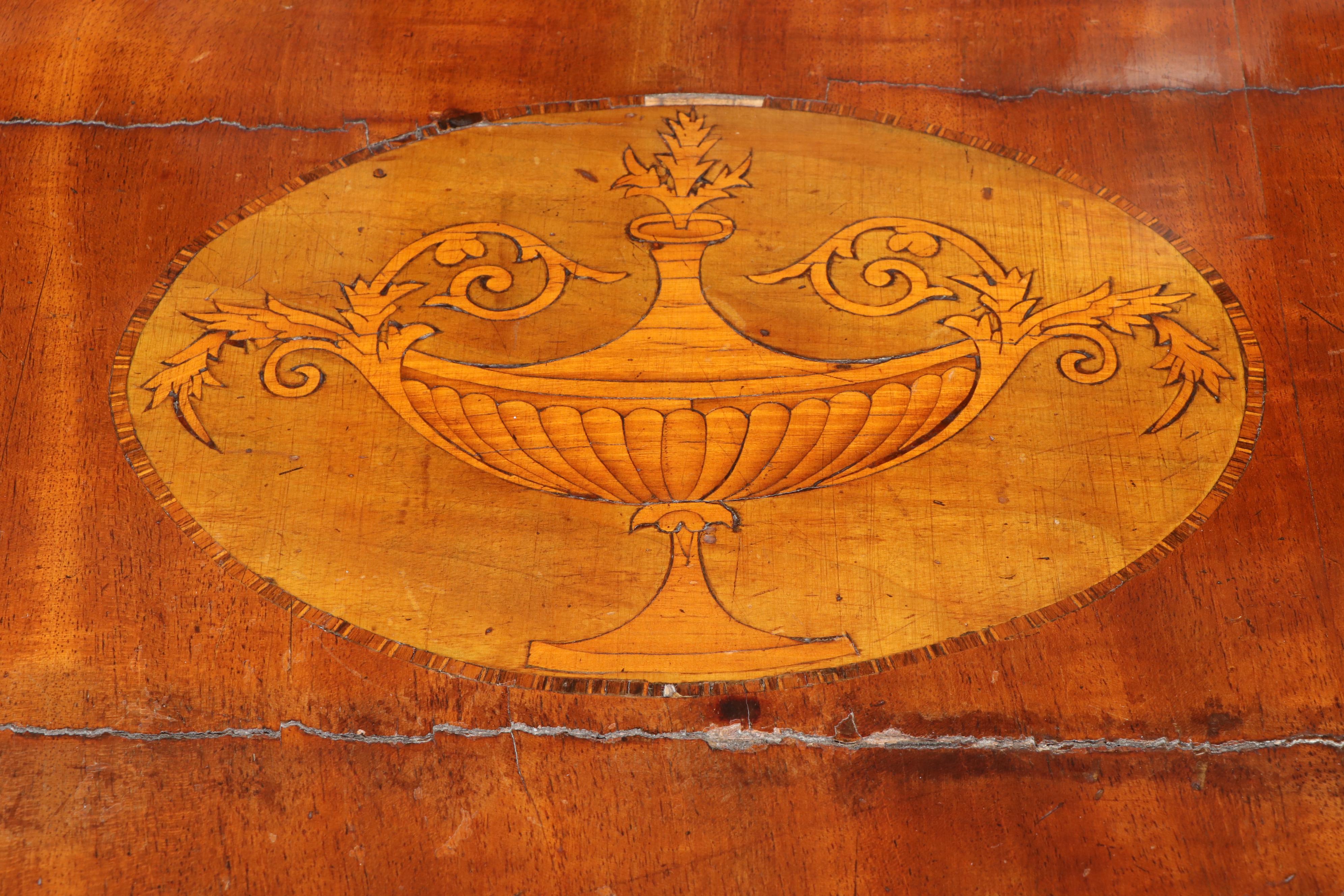Dutch Mahogany and Marquetry Bombé-Front Cylinder Bureau, Early 19th Century