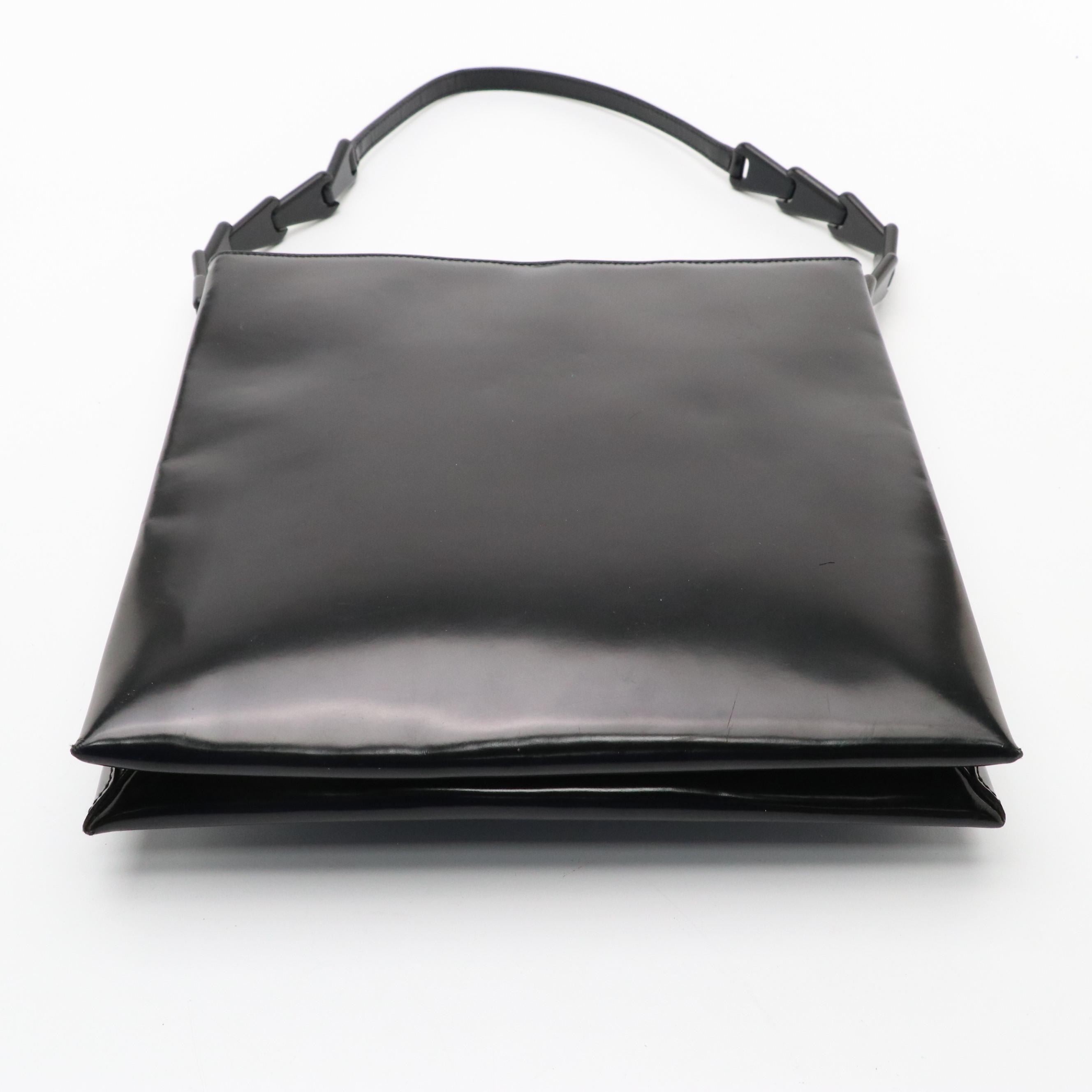 Gucci Slim Shoulder Bag in Glazed Leather