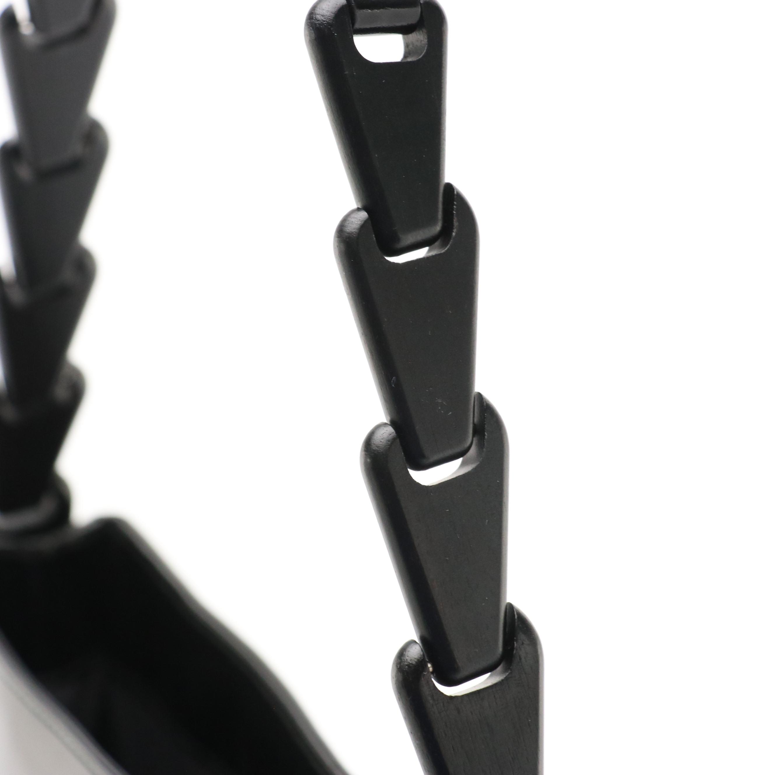 Gucci Slim Shoulder Bag in Glazed Leather