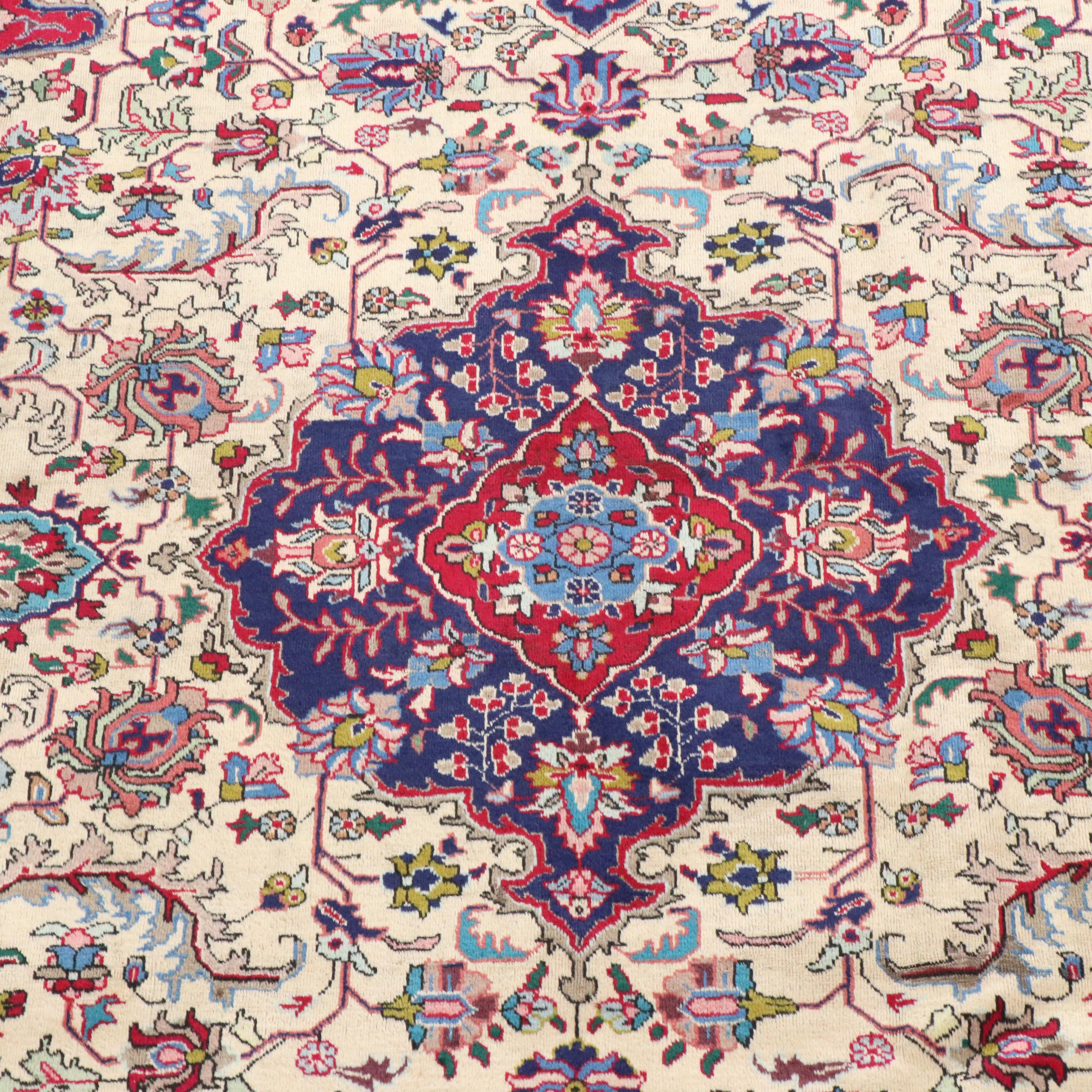 7'11 x 11'8 Hand-Knotted Persian Shahr-eKord Area Rug