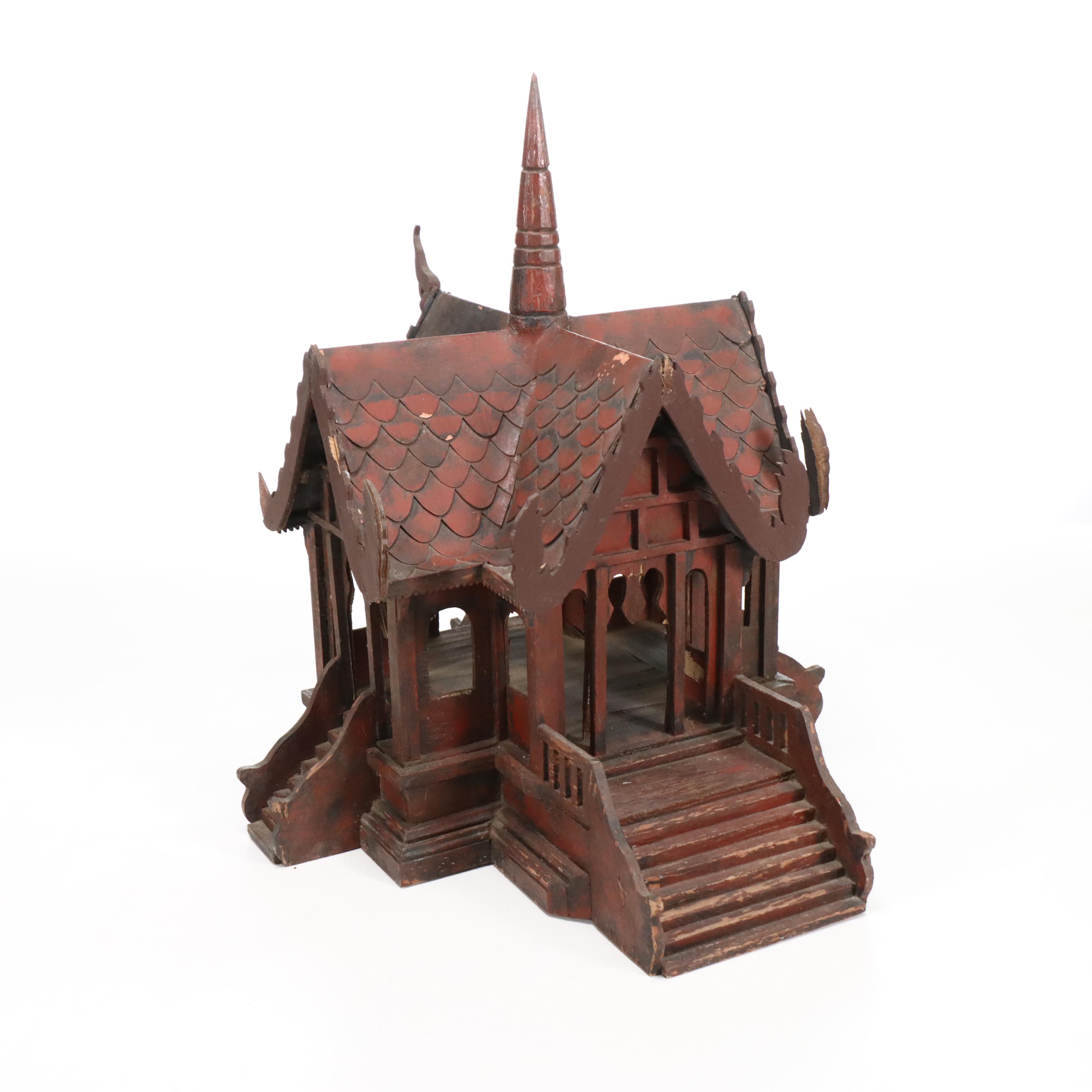 Thai San Phra Phum Spirit House