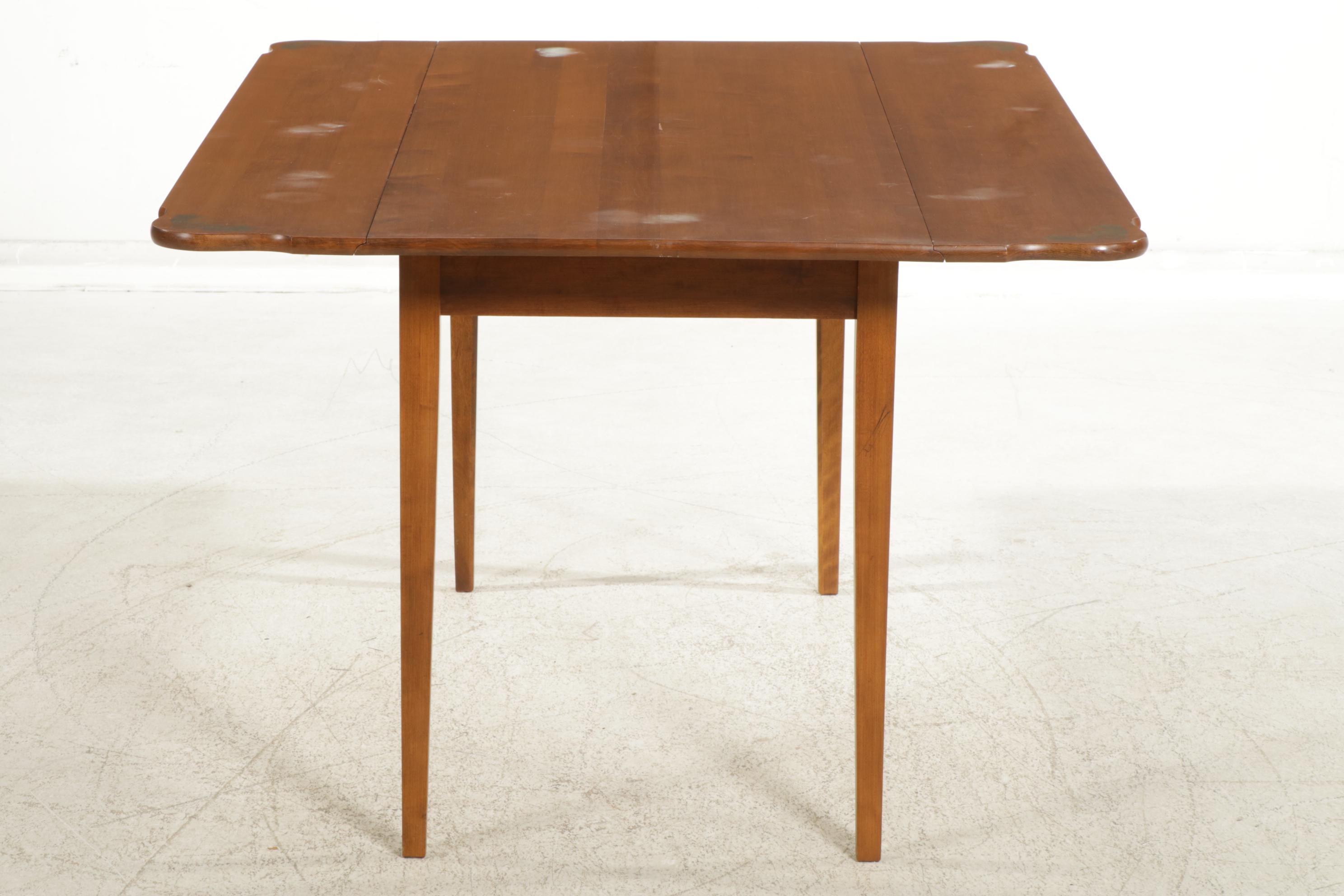 L. Hitchcock Federal Style Maple and Gilt-Stenciled Drop-Leaf Dining Table