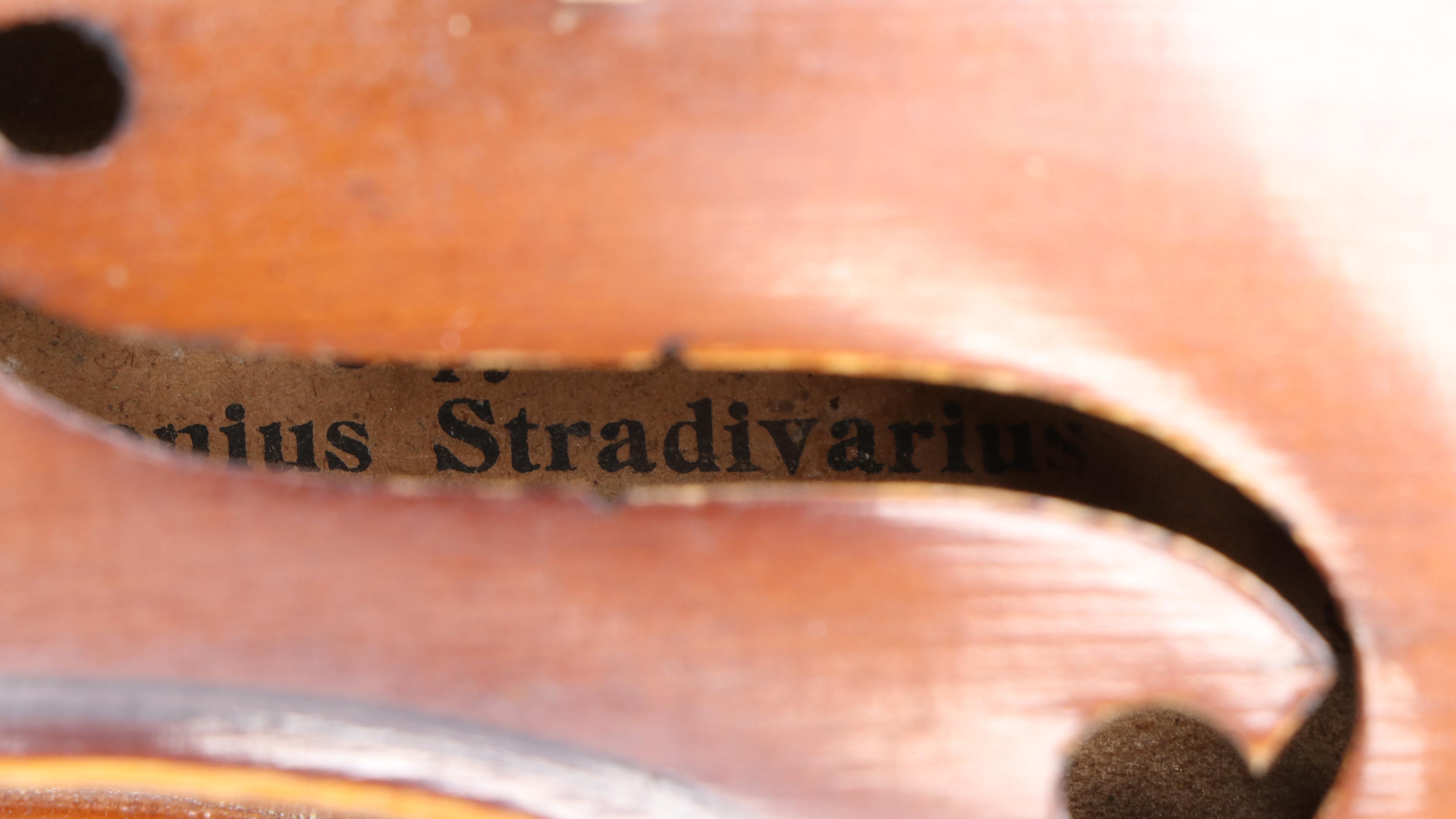 Antonius Stradivarius Replica 4/4 Violin with Blue Case