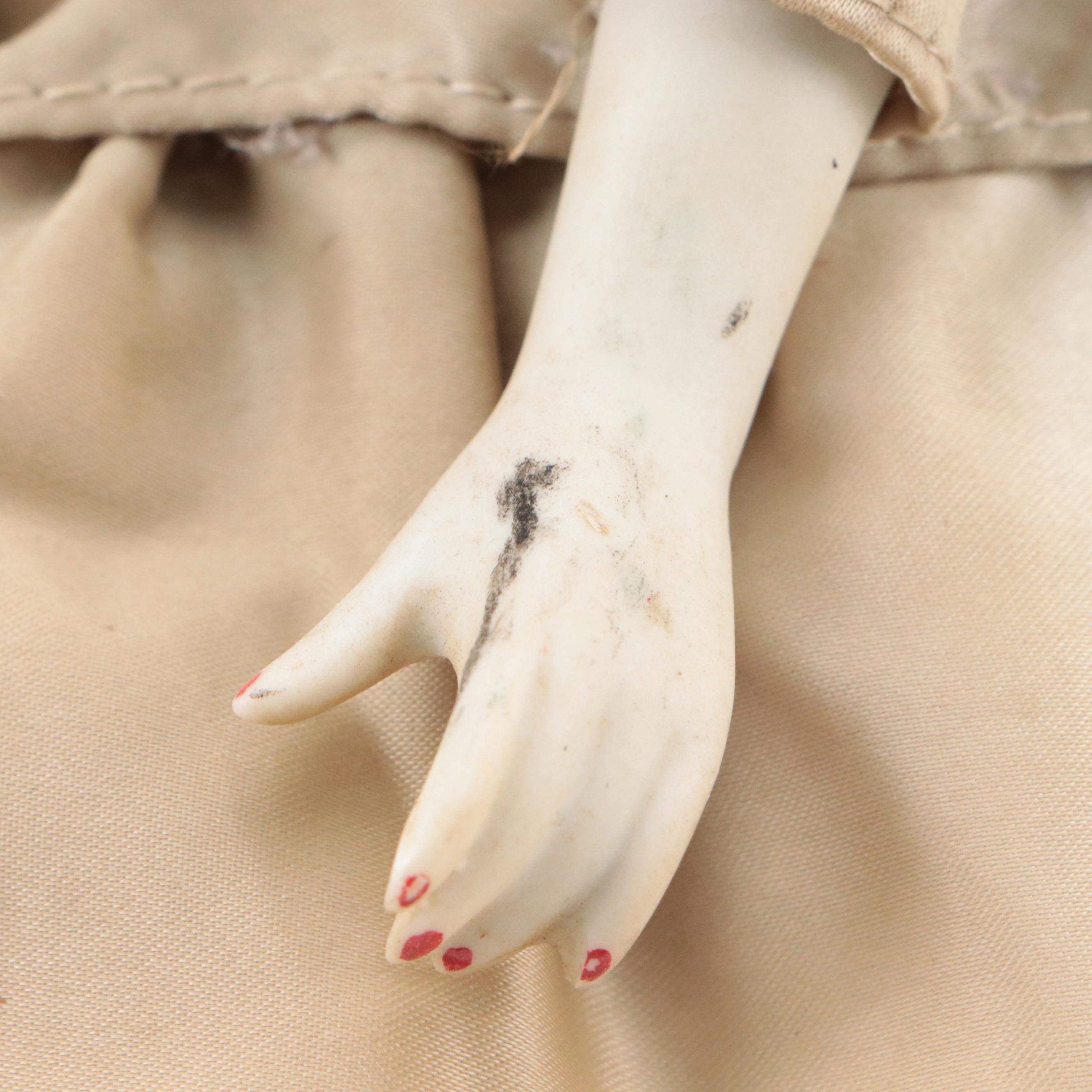 Art Deco Style Porcelain Flapper Boudoir Doll and Chairs, 20th Century